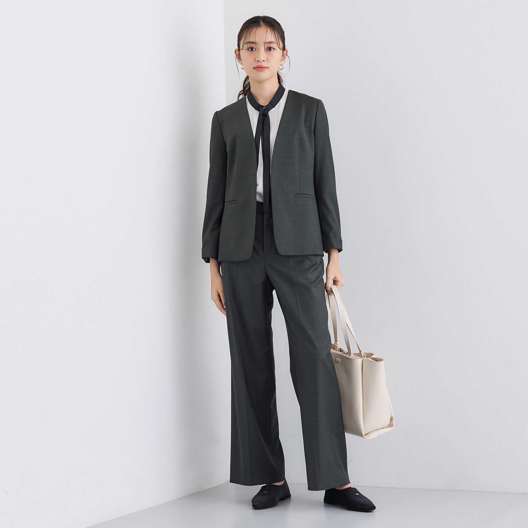 INDIVI「【日本製／スーツ／通勤】シルクウールストレッチ ノーカラージャケット」|スーツ|