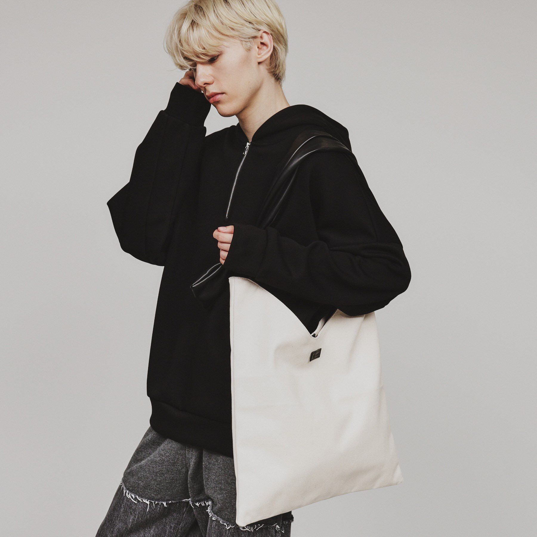 tk.TAKEO KIKUCHI「ギミックショルダーバッグ」|ショルダー・メッセンジャー|