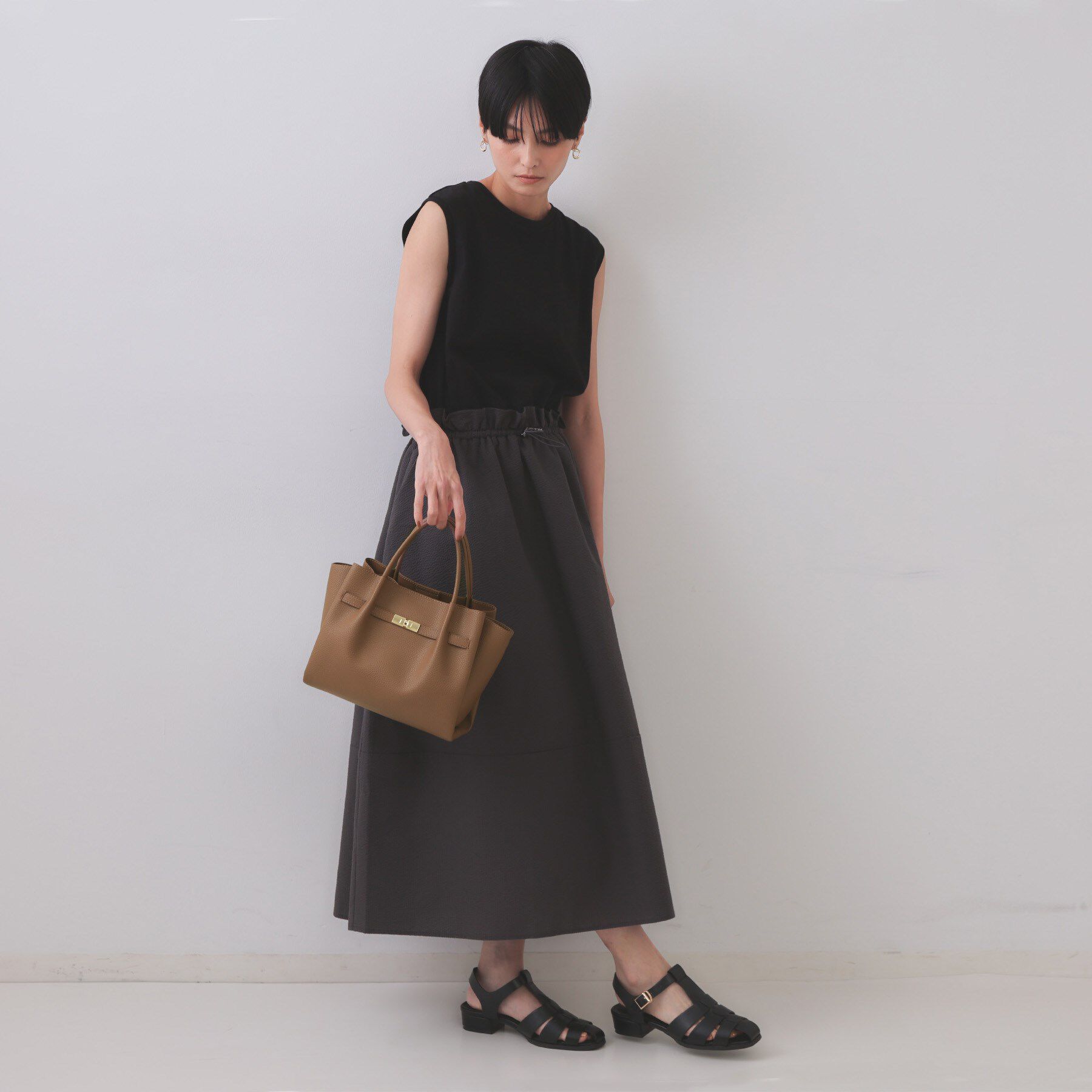 OPAQUE.CLIP「【軽量/2WAY/通勤対応】フロントベルトデザインミドルトートバッグ」|ショルダー・メッセンジャー|