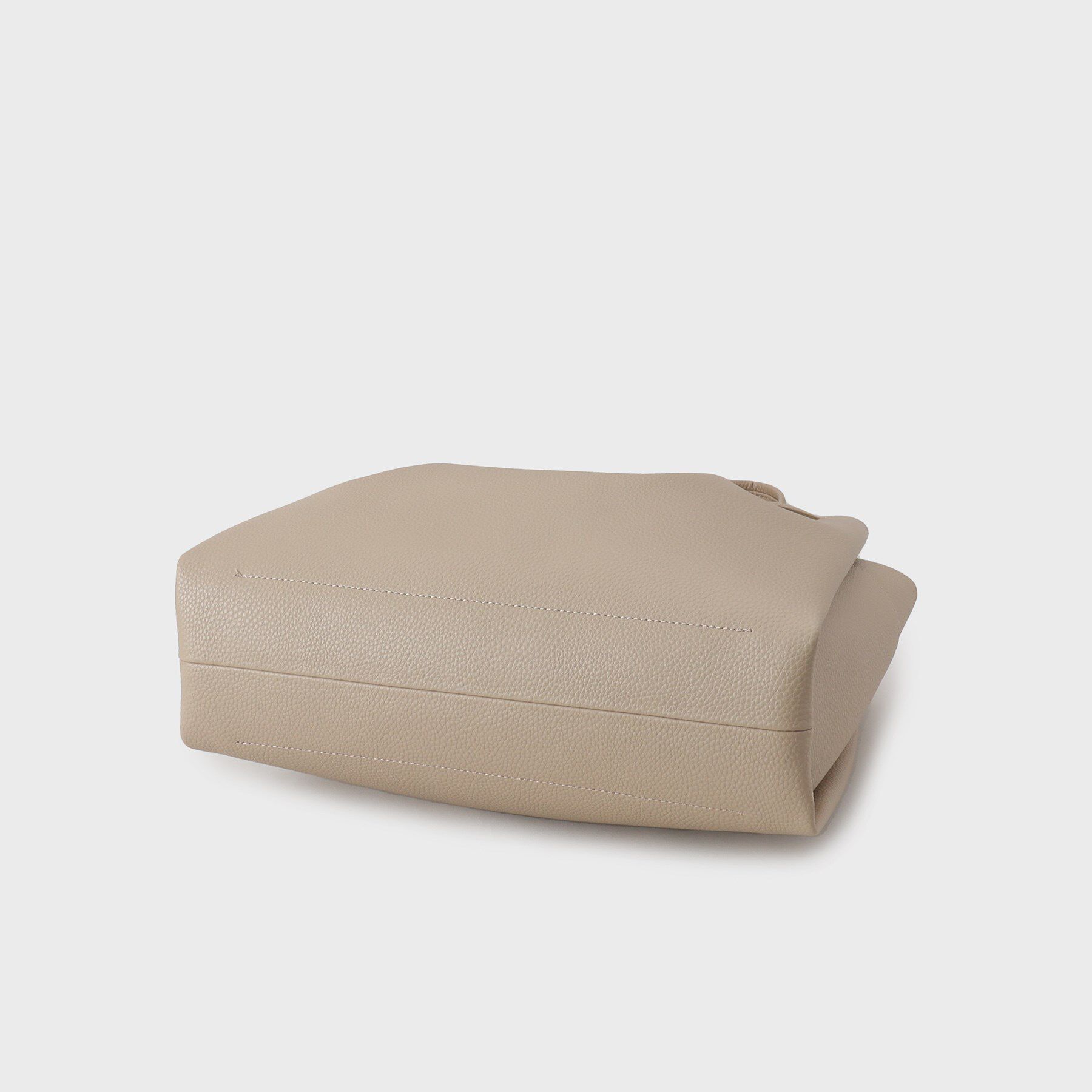 OPAQUE.CLIP「【軽量/A4サイズ対応/通勤対応】フロントベルトデザイントートバッグ」|トートバッグ|