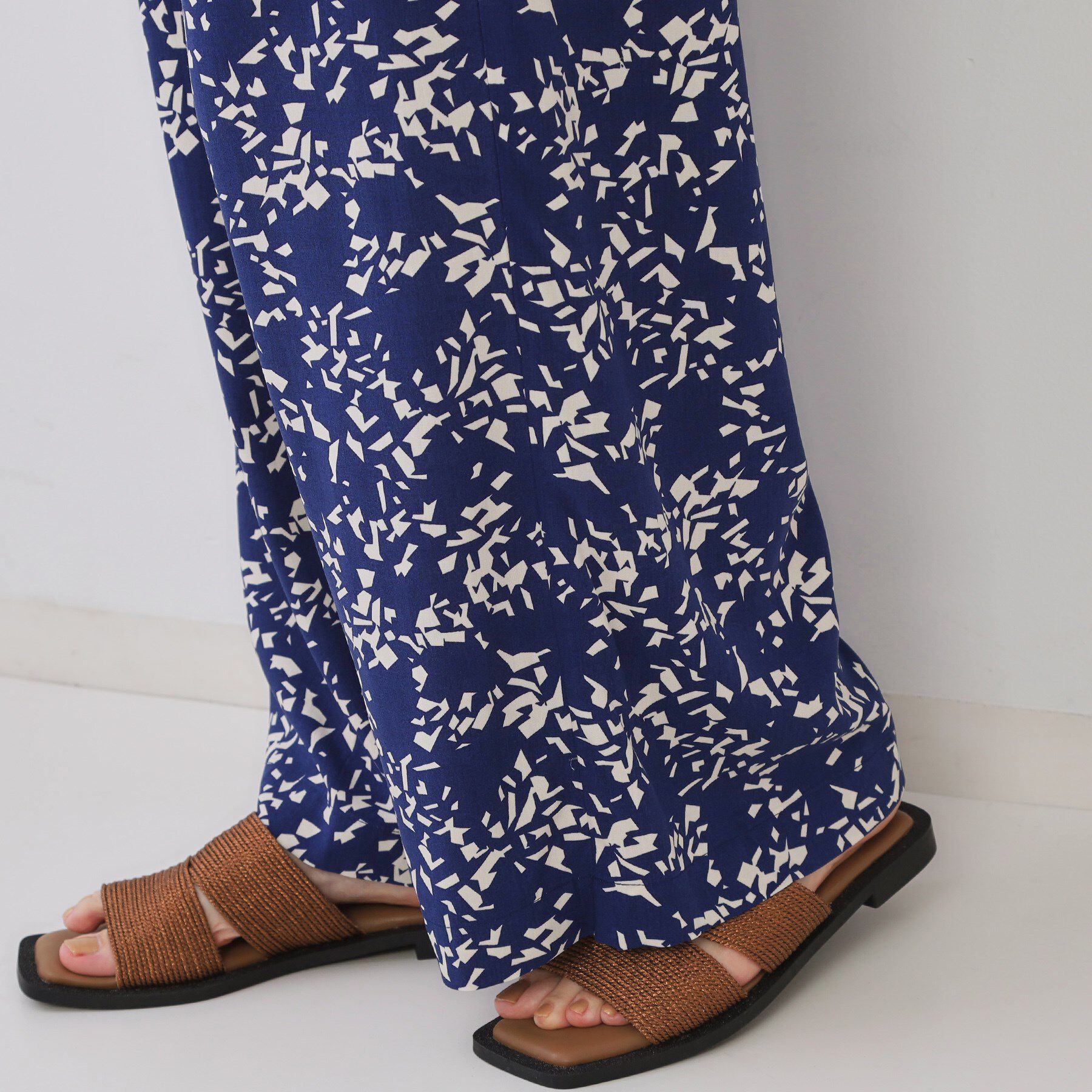 OPAQUE.CLIP「幾何柄プリントイージーワイドパンツ/セットアップ対応【洗える】」|その他|