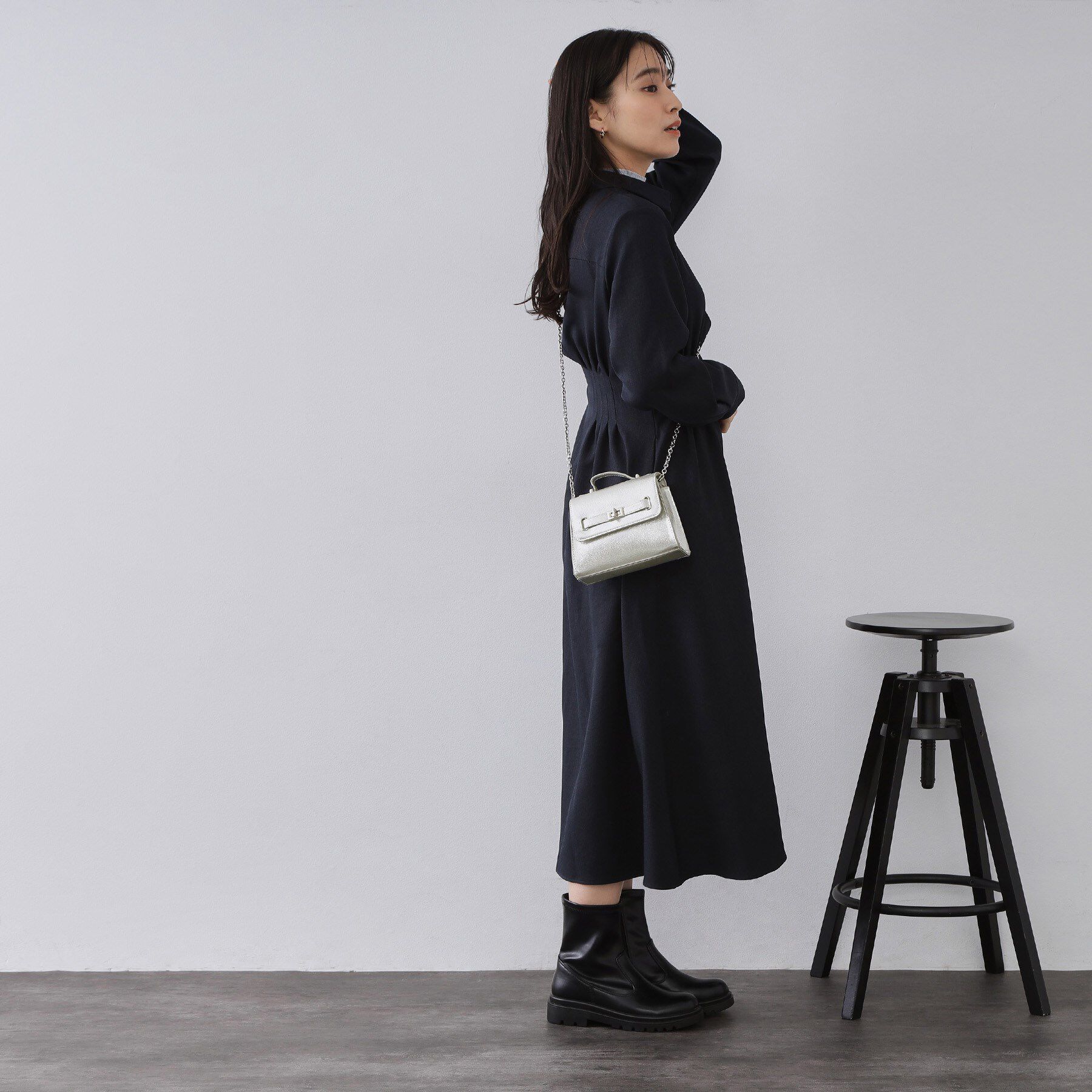 OPAQUE.CLIP「シャイニー合皮スクエアデザインチェーンミニショルダーバッグ」|ショルダー・メッセンジャー|