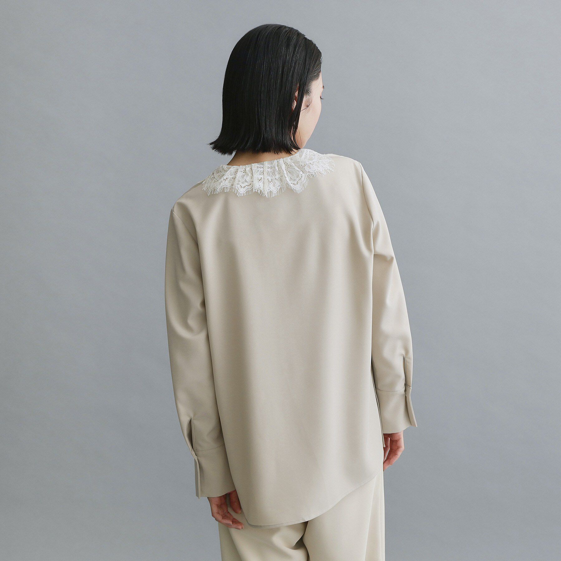 OPAQUE.CLIP「【es】ヒゲレースVネックブラウス【洗濯機OK】」|シャツ・ブラウス|