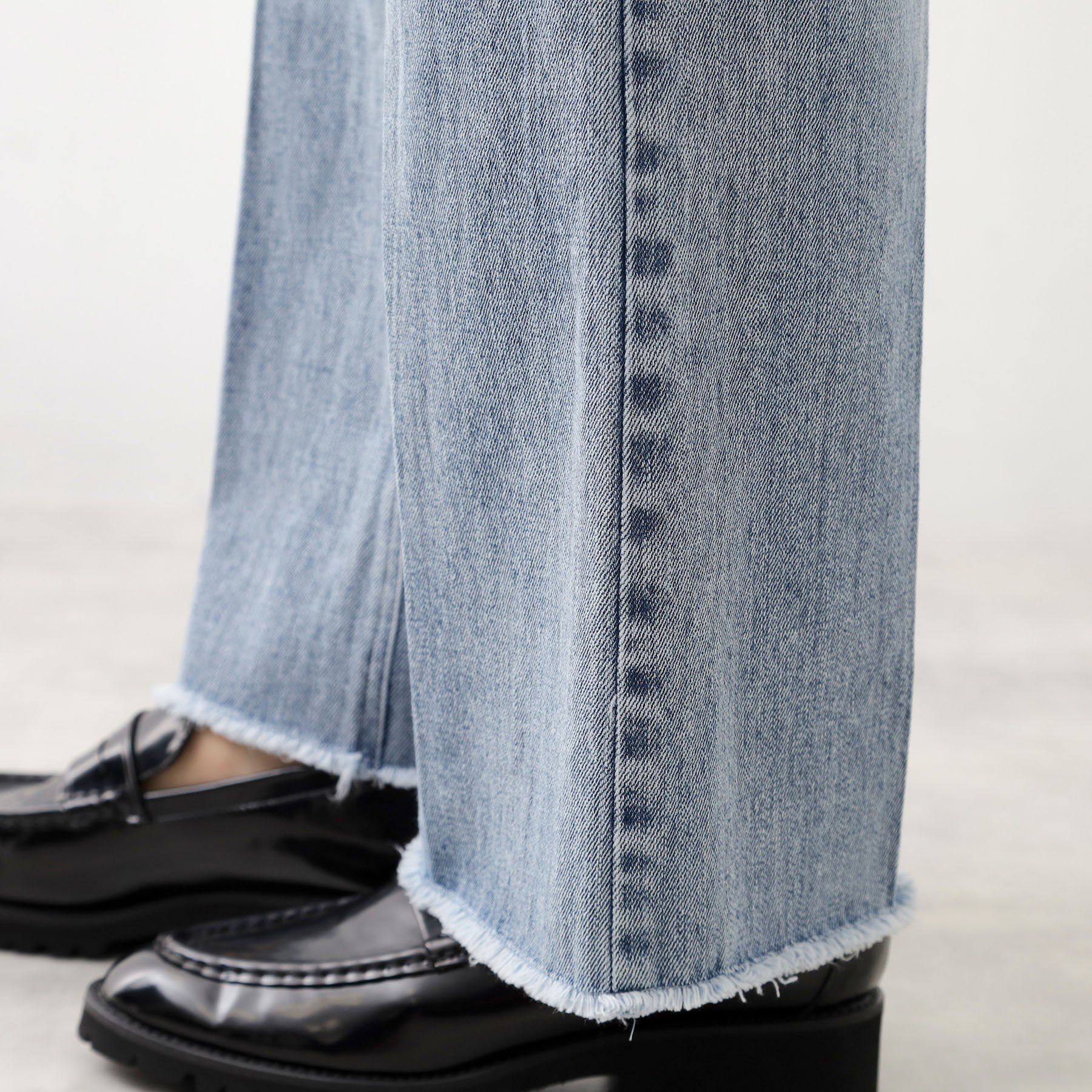 THE SHOP TK「デニムフレアパンツ【洗濯機可】」|デニム|