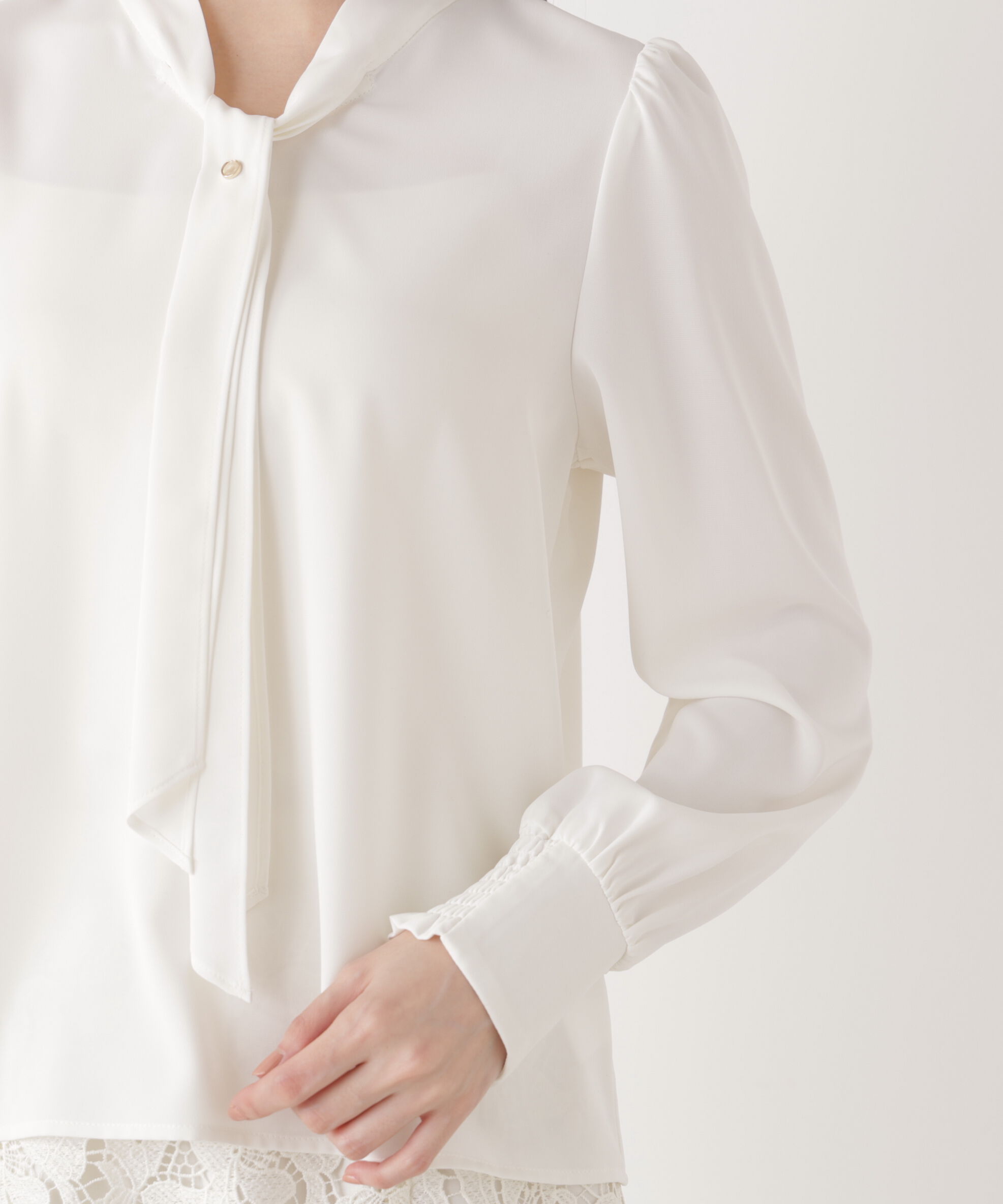 PROPORTION BODY DRESSING「キラ釦ボウタイブラウス　26SS」|シャツ・ブラウス|