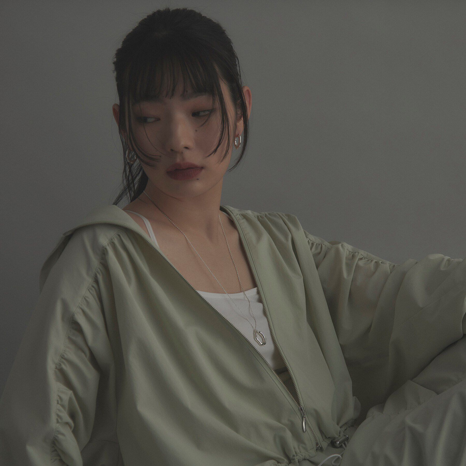 COCOSHNIK ONKITSCH「シルバー ニュアンスピアス オーバルフープ」|ピアス|