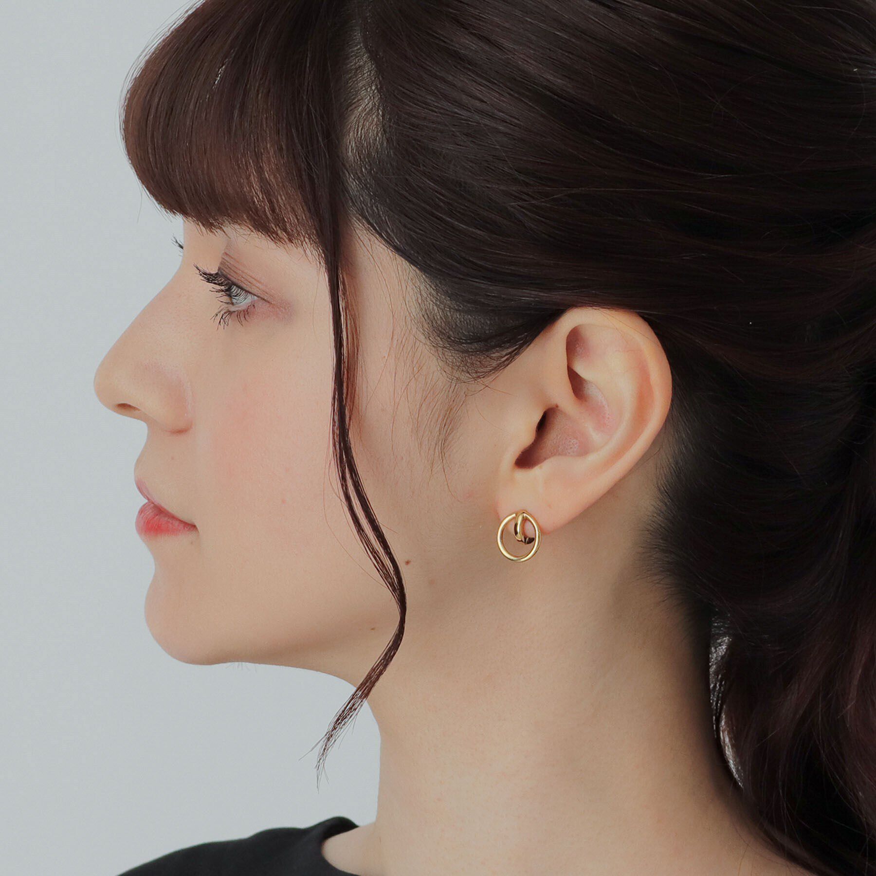 COCOSHNIK ONKITSCH「シルバー クロスフープ　イヤリング GP」|イヤリング|