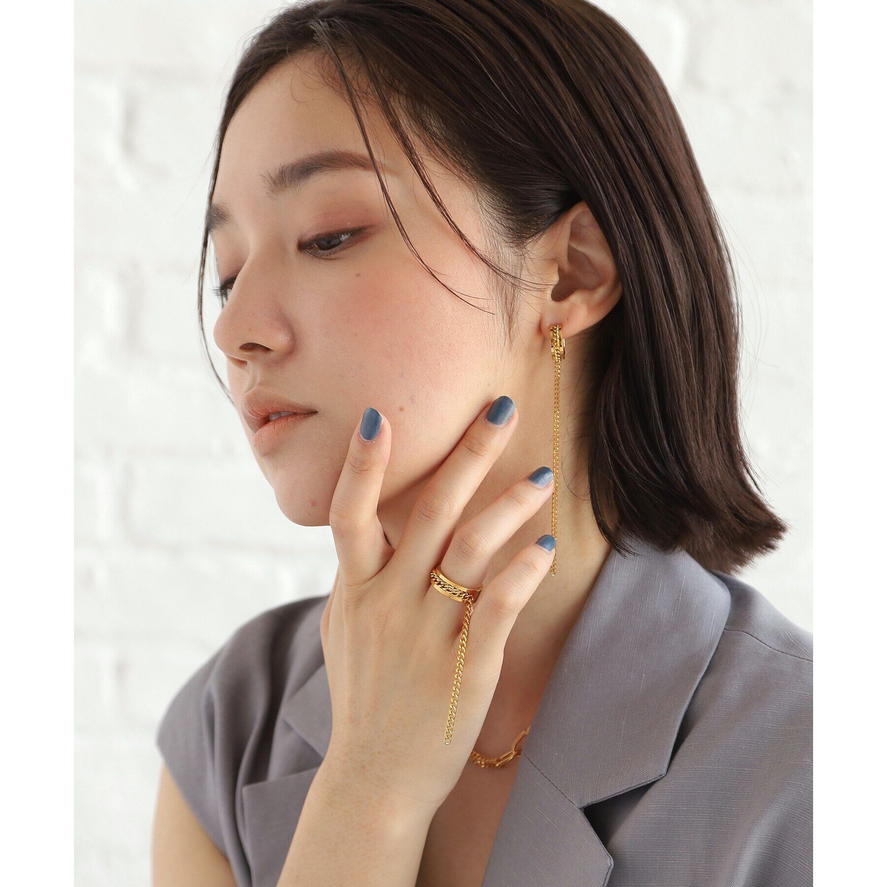 COCOSHNIK ONKITSCH「シルバー ハンギング カーブチェーンピアス GP」|ピアス|