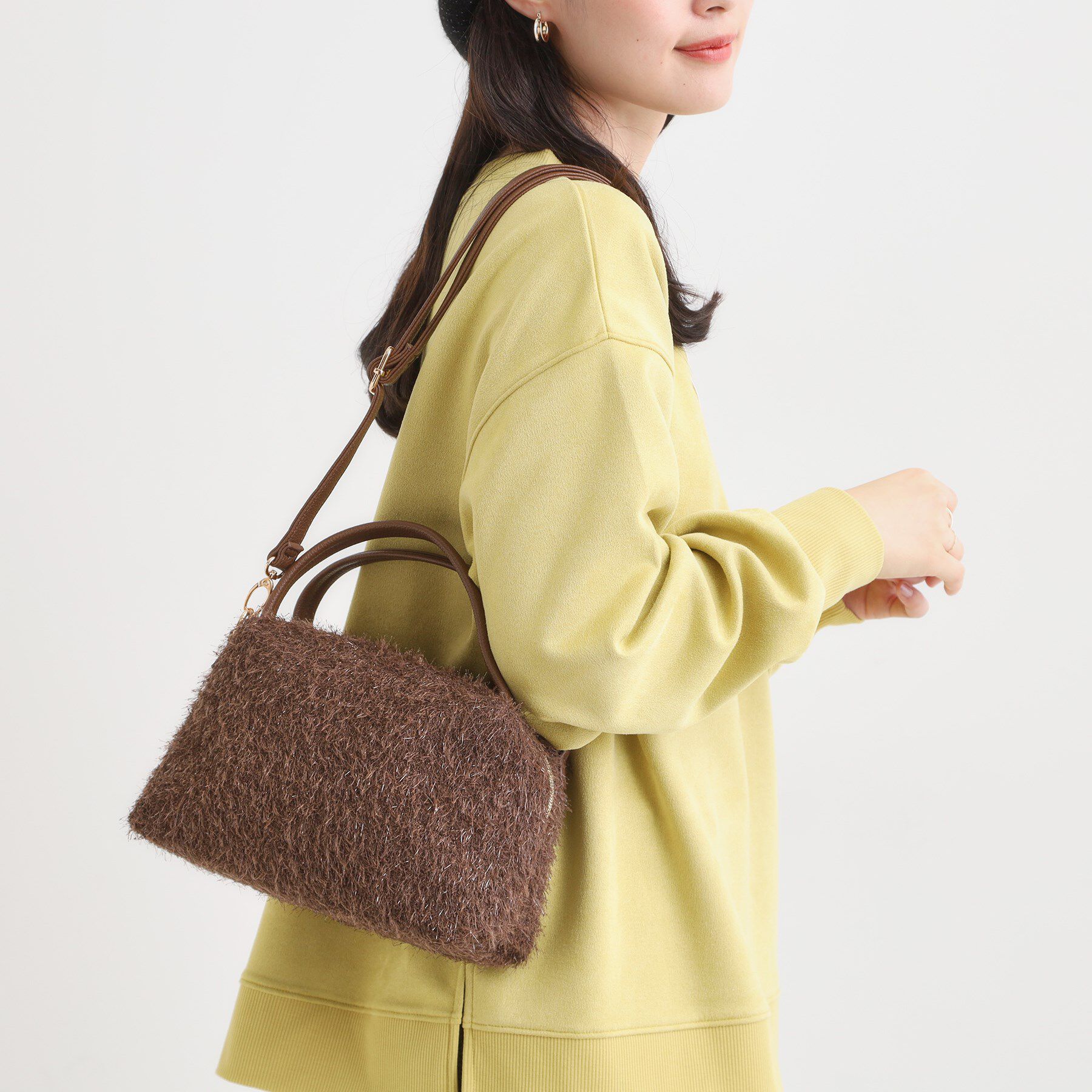 SHOO･LA･RUE「ラメ入り生地ショルダーバッグ」|ショルダー・メッセンジャー|ブラウン(043)