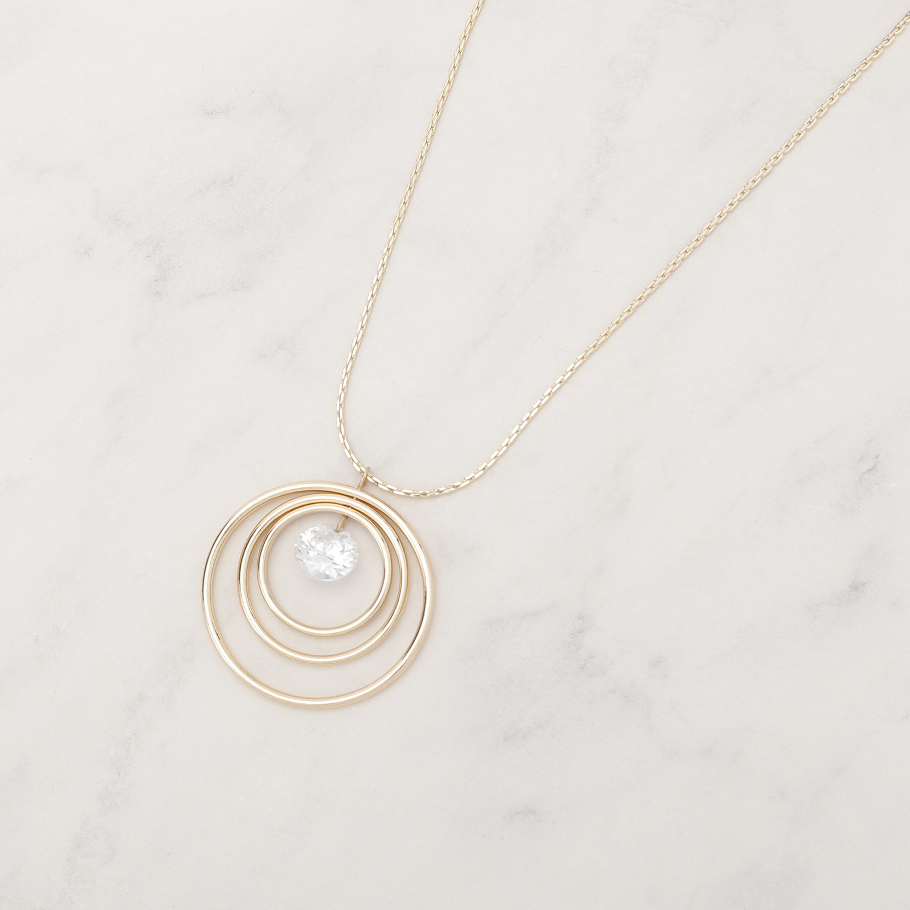 SHOO･LA･RUE「ビッグゆれるダイヤ調パーツスライダーネックレス」|ネックレス|ゴールド(007)