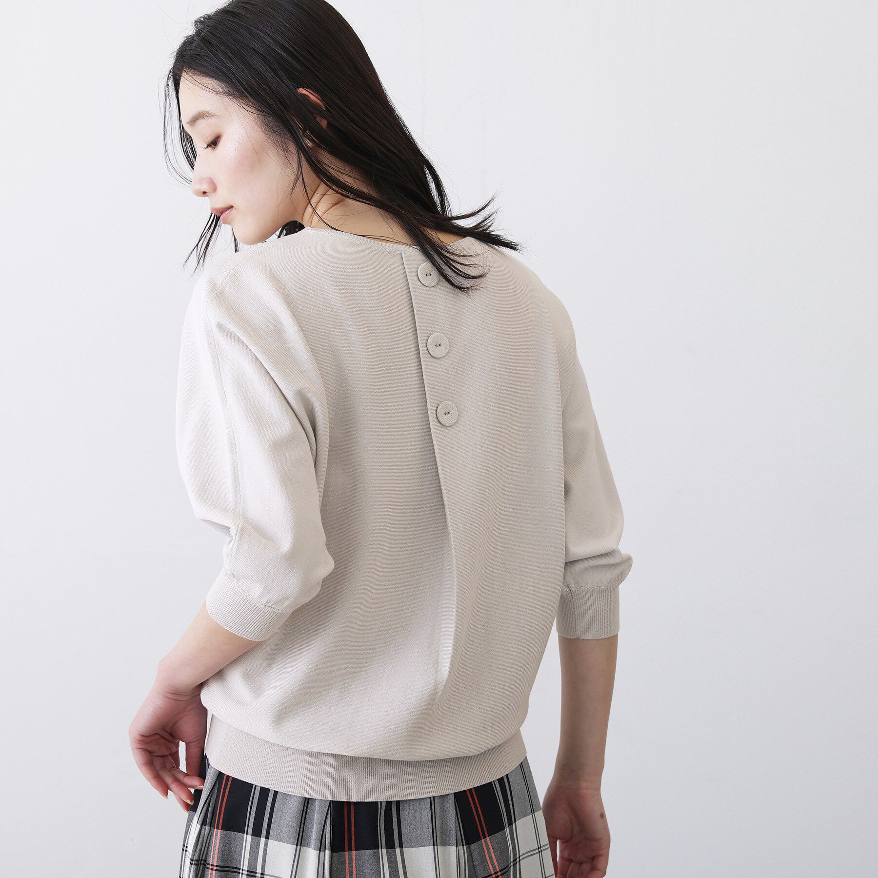 Dessin「【洗える】後ろボタンニットプルオーバー七分袖」|ニット・セーター|