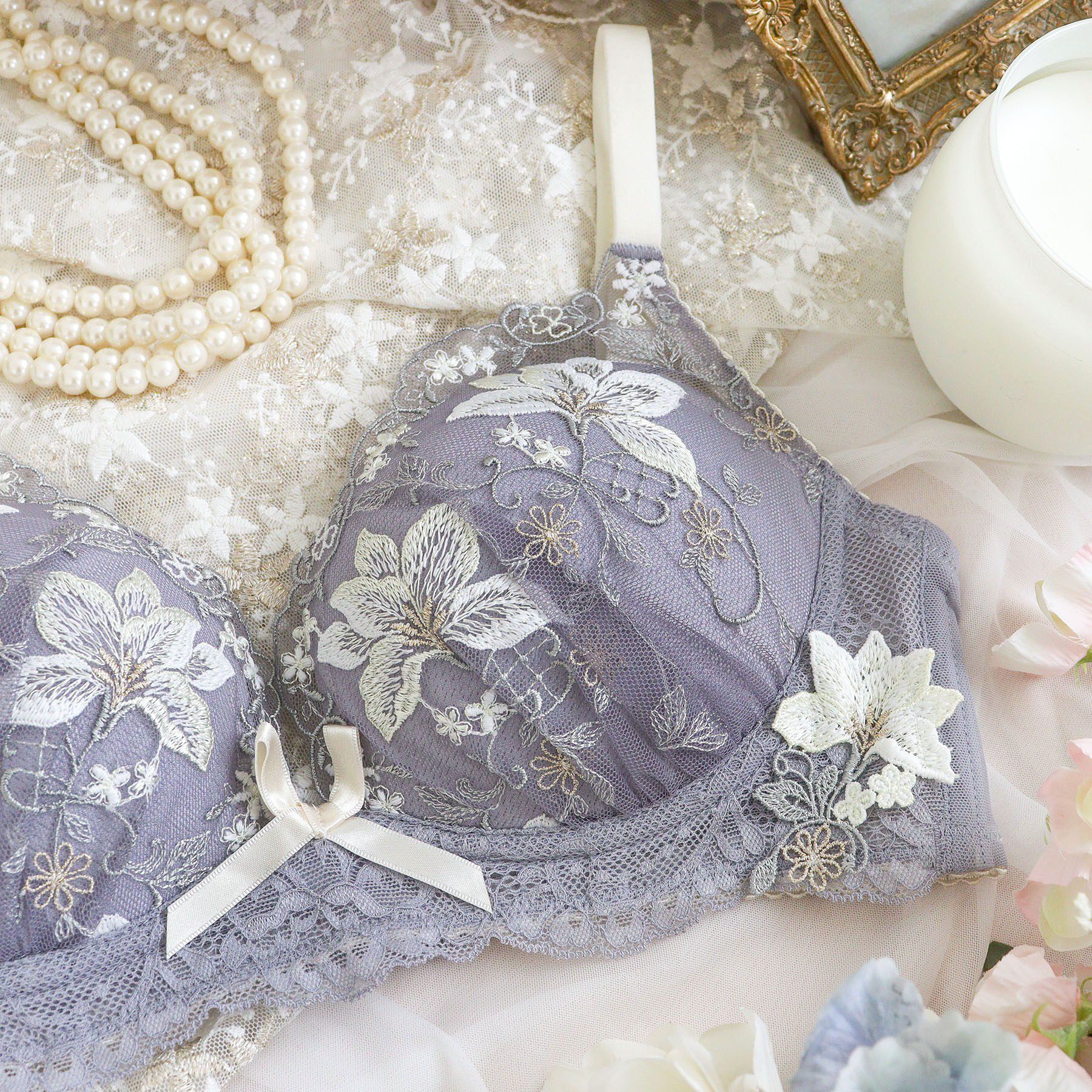 Risa Magli「フルーリ ノンワイヤーブラ (D-F) ＜メロフィータイプ＞」|インナー|