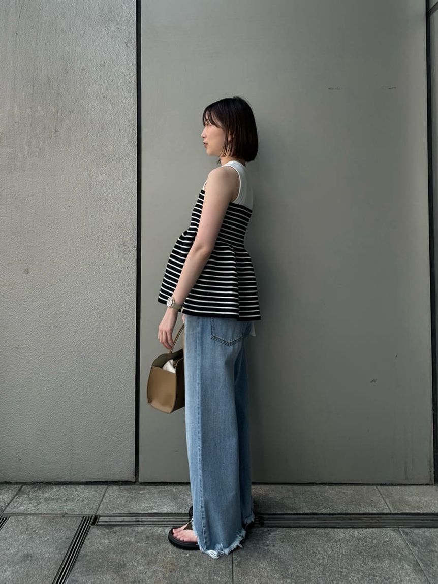 Mila Owen「裾フリンジクロップドフレアデニムパンツ」|デニム|