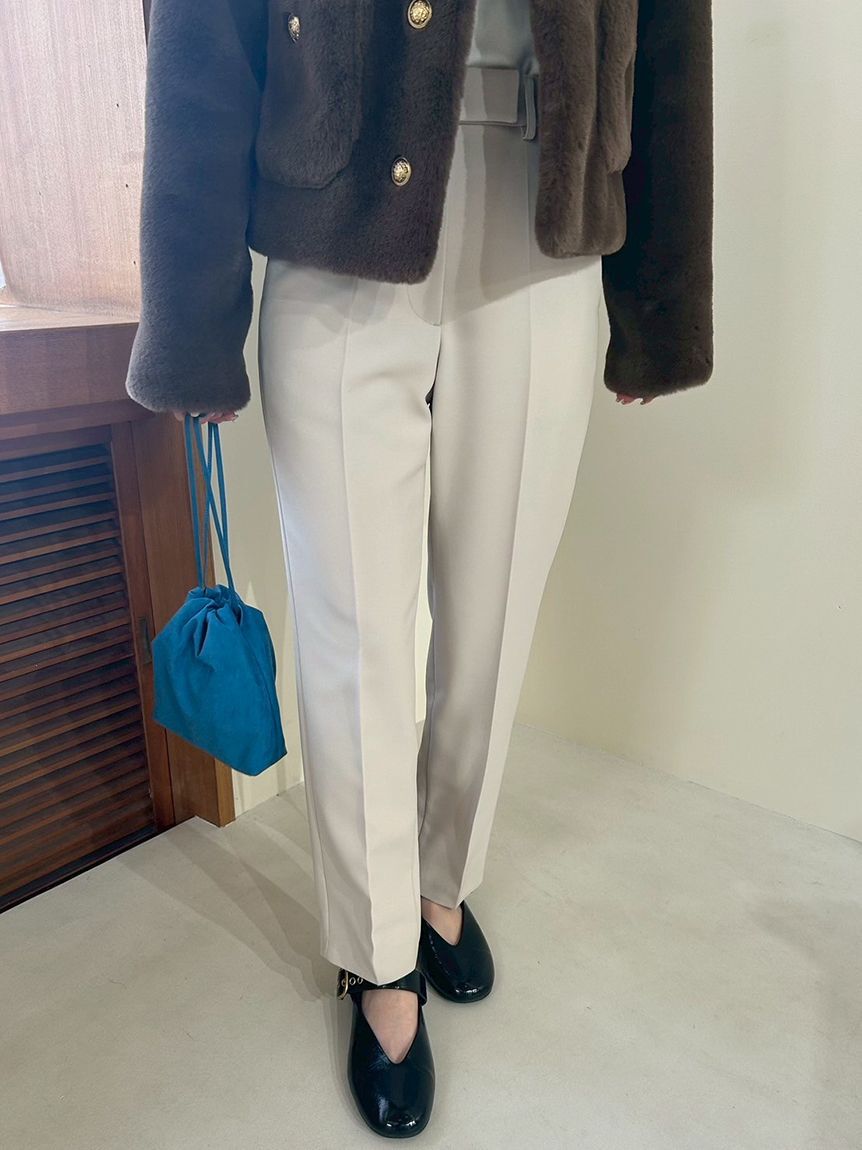 Mila Owen「後ろゴムセンタープレステーパードパンツ」|チノ|IVR