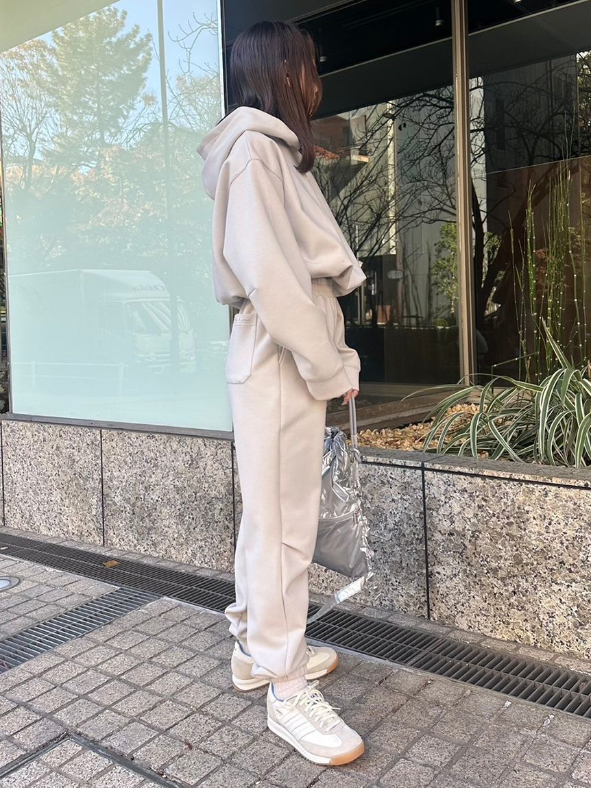 emmi atelier「【IPSA/emmi】ダンボールフーディートップス」|Tシャツ・カットソー|