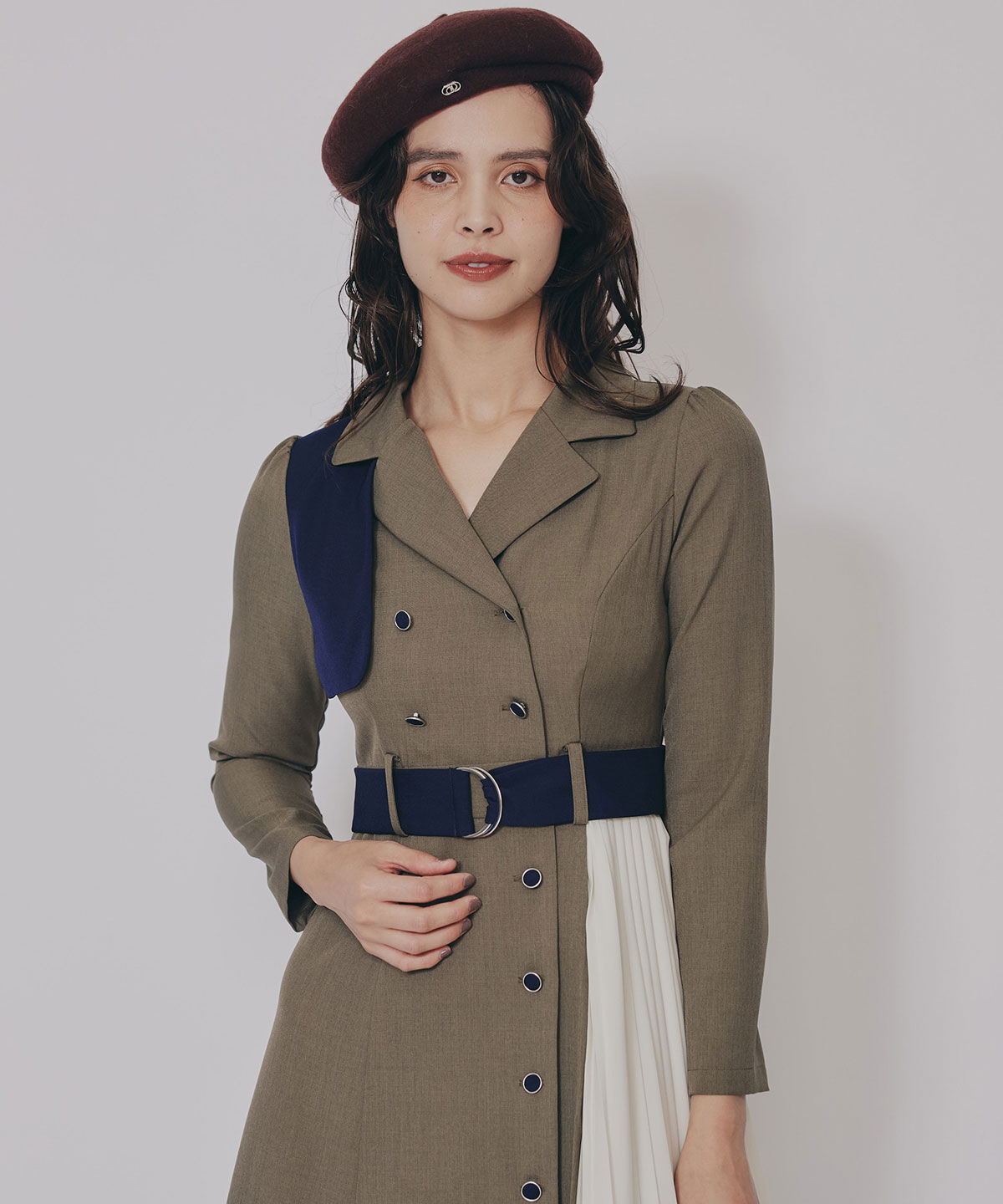 REDYAZEL「バイカラープリーツトレンチワンピース」|ワンピース|