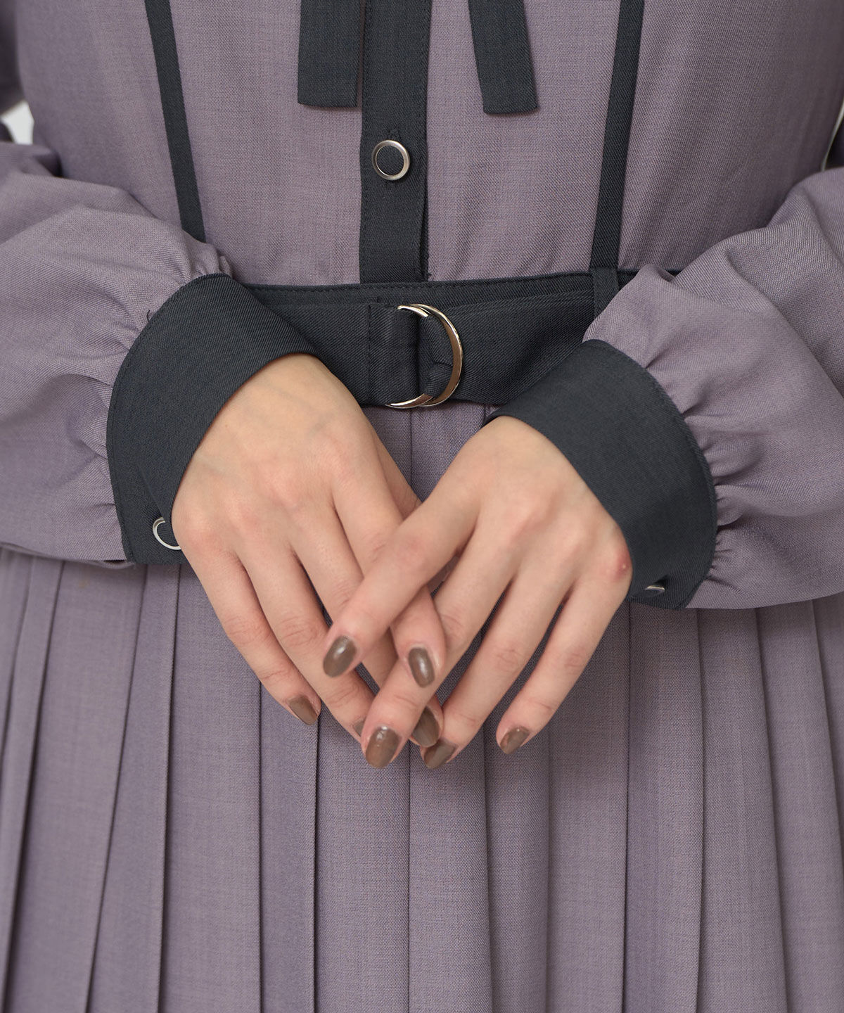 REDYAZEL「クラシカルバイカラーラインリボンタイプリーツロングワンピース」|ワンピース|