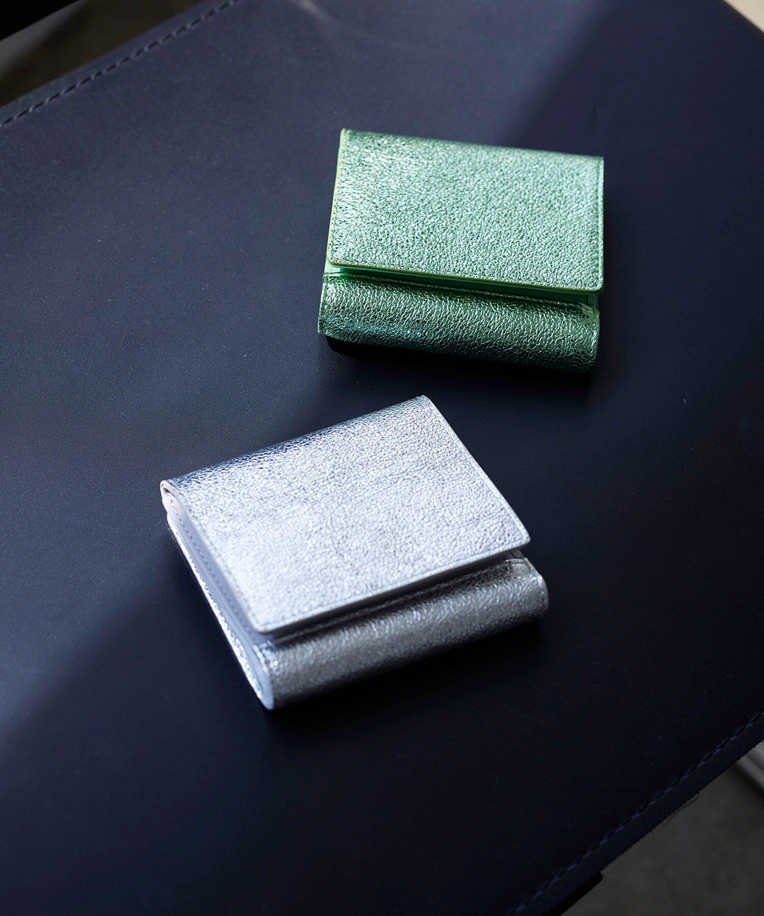 TOPKAPI BREATH「【TREASURE TOPKAPI】ウォッシュド レザー メタリック 二つ折り財布」|財布|