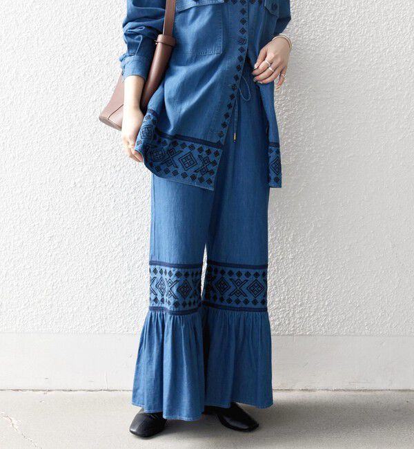 SHIPS any「bon_meur:〈洗濯機可能〉エンブロイダリー ギャザー フレア デニム イージー パンツ」|デニム|