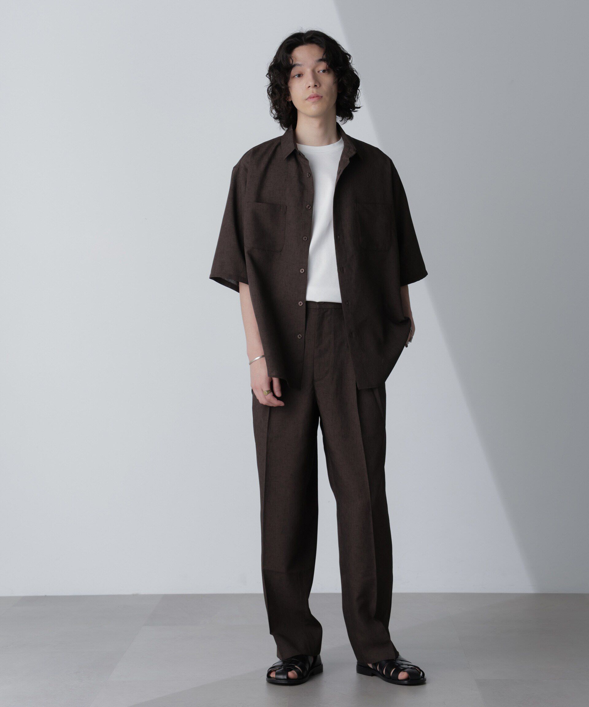 nano･universe「テックリネンリラックスタックテーパードパンツ（セットアップ可）」|チノ|