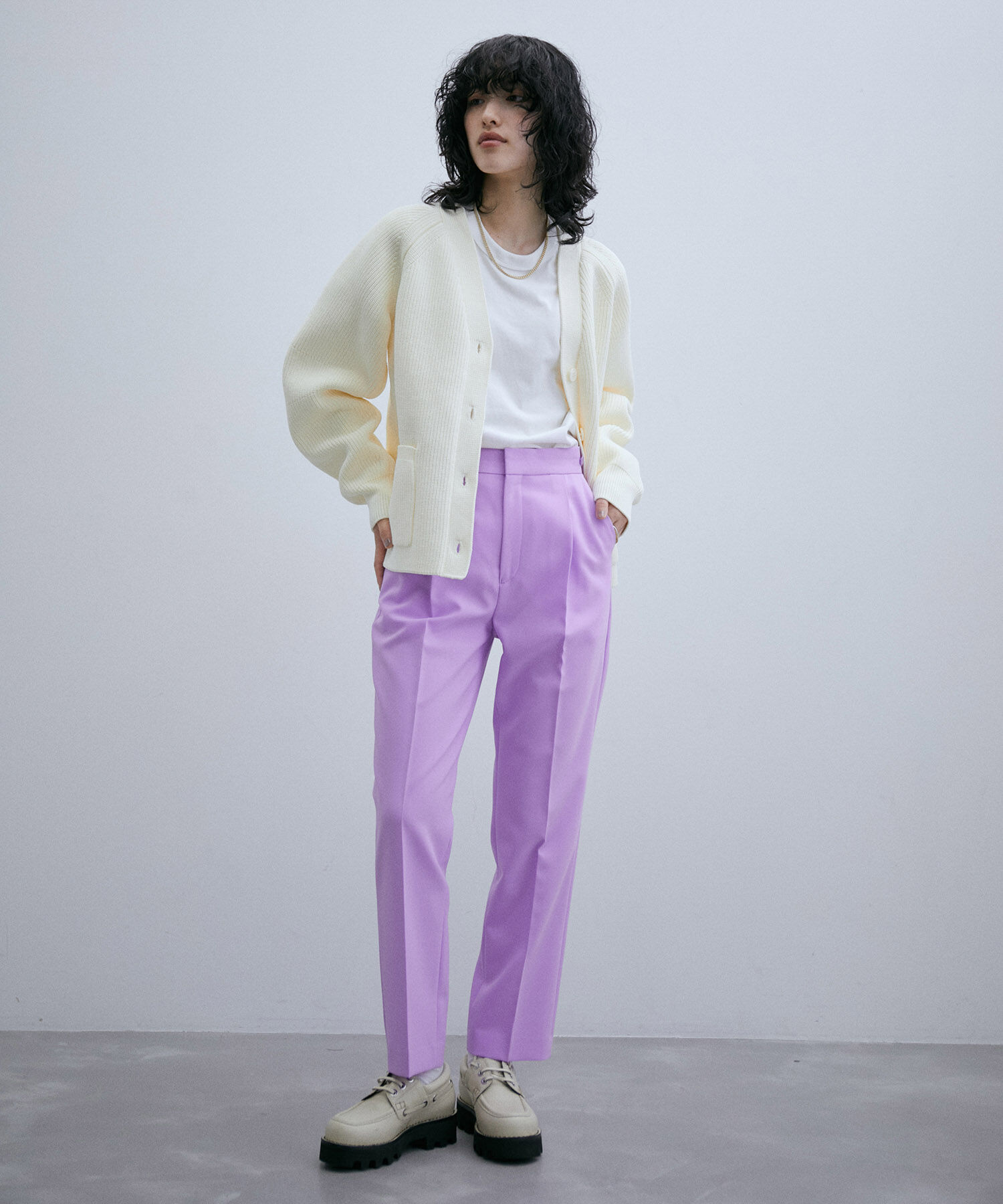 ADAM ET ROPE'「【サステナブル】スリムスラックス」|スラックス|