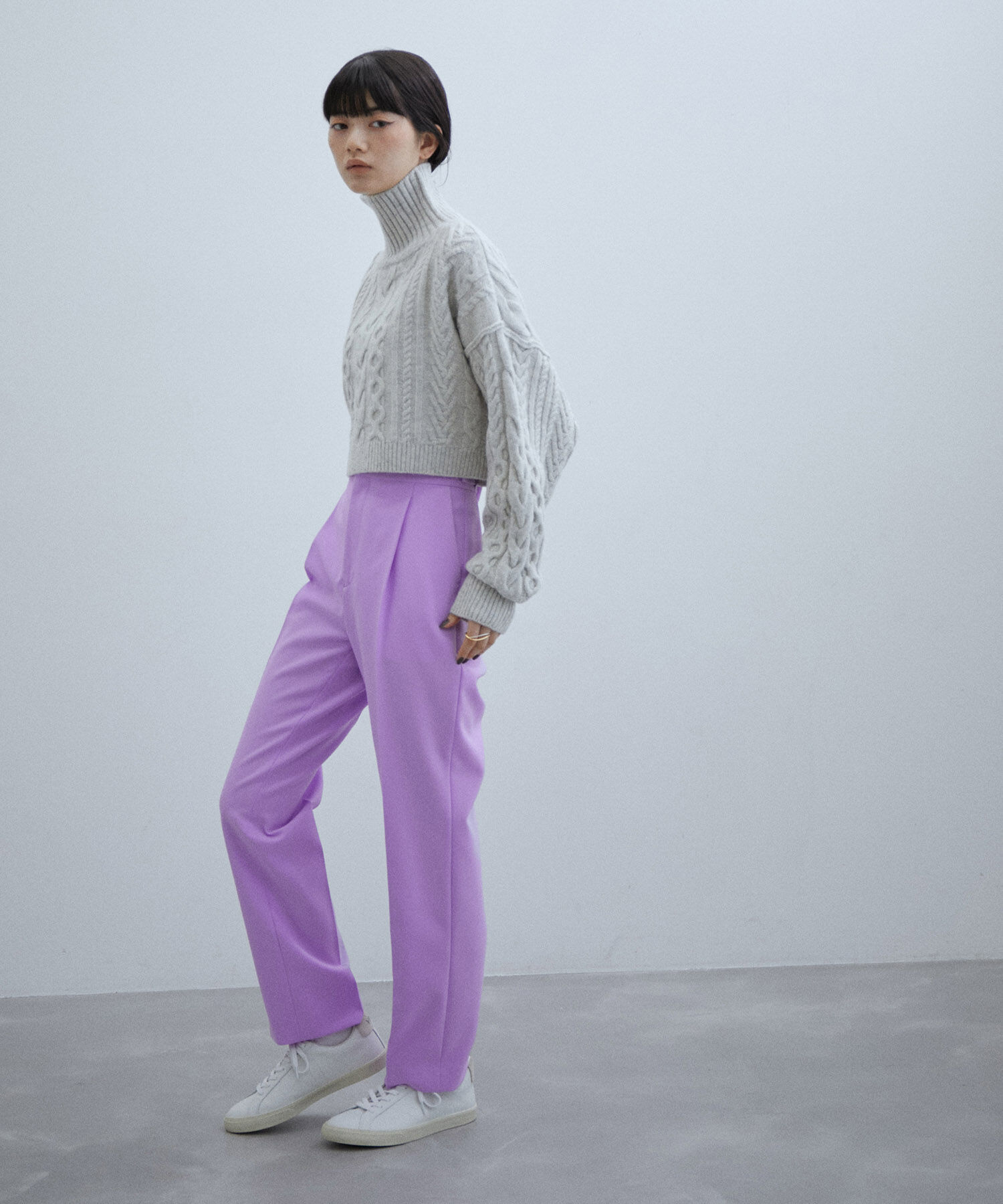 ADAM ET ROPE'「【サステナブル】スリムスラックス」|スラックス|