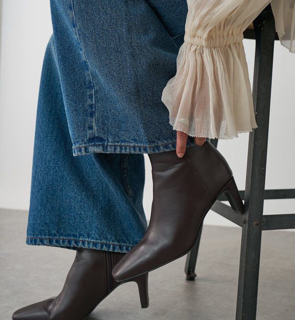  「【洗練された印象に】ヒールショートブーツ」|ショートブーツ|ダークブラウン