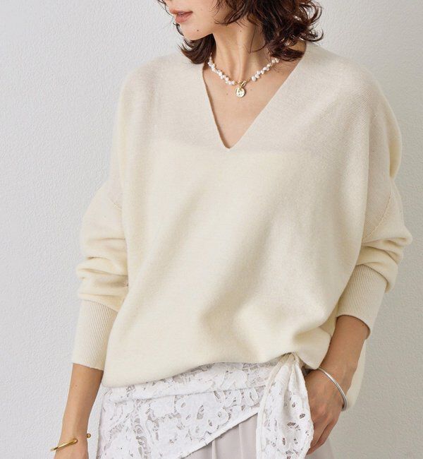  「【リバイバル/新色追加/7色展開】ウール100NEWバックボリュームニット」|ニット・セーター|オフホワイト