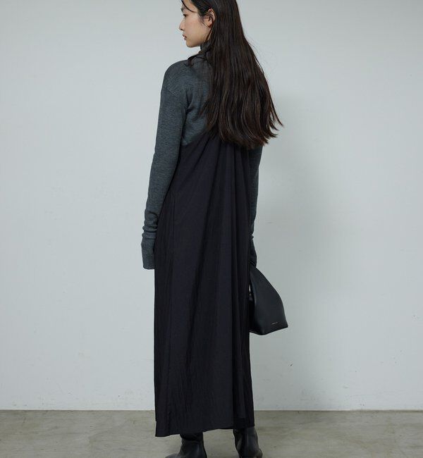  「【万能ワンピース】【オールシーズン活躍】ディープVキャミワンピース」|ワンピース|