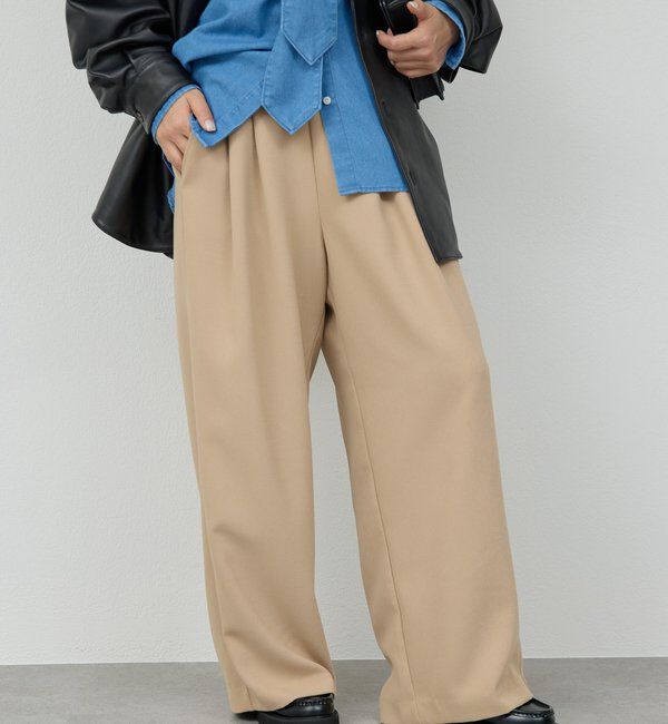  「【CHIHAYAコラボ】スウェードライクタックイージーパンツ」|チノ|