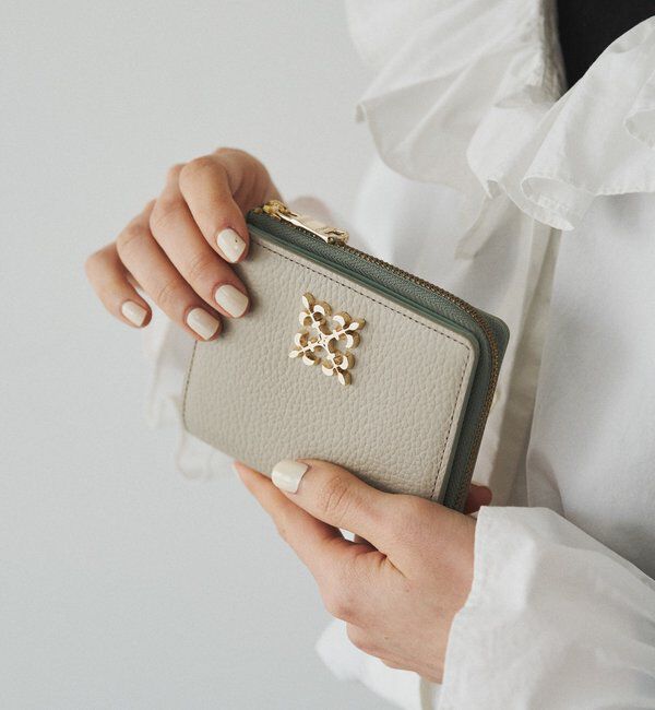  「モノグラムプレートハーフウォレット」|財布|グレー