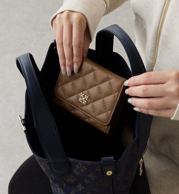  「【再値下げ】キルティングレザー二つ折りウォレット」|財布|