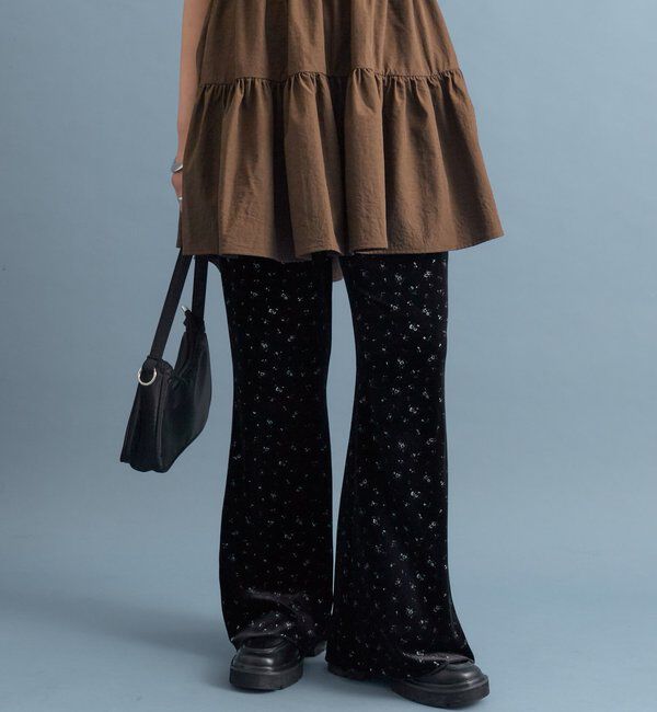  「ベロアフレアパンツ」|チノ|