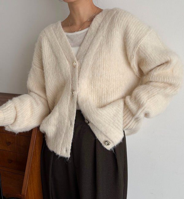 「ニュアンスボタンレイヤード風カーディガン」|カーディガン|アイボリー