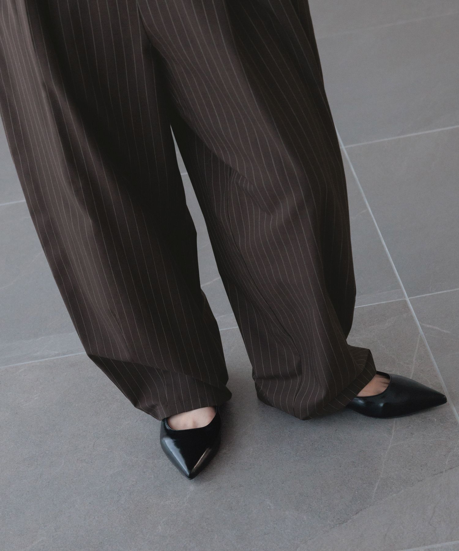 LOWRYS FARM「イージーワイドコクーンパンツ」|チノ|