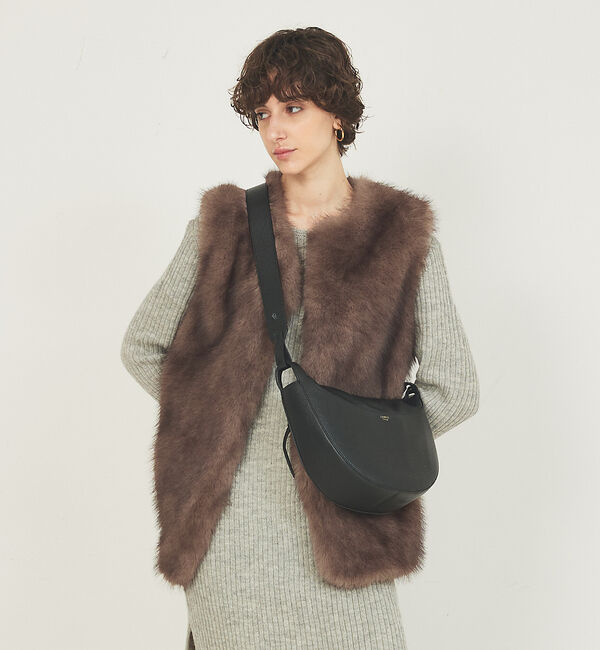 LOWELL things「【VERY掲載】Mois/レザーハーフMOONショルダー」|ショルダー・メッセンジャー|ブラック