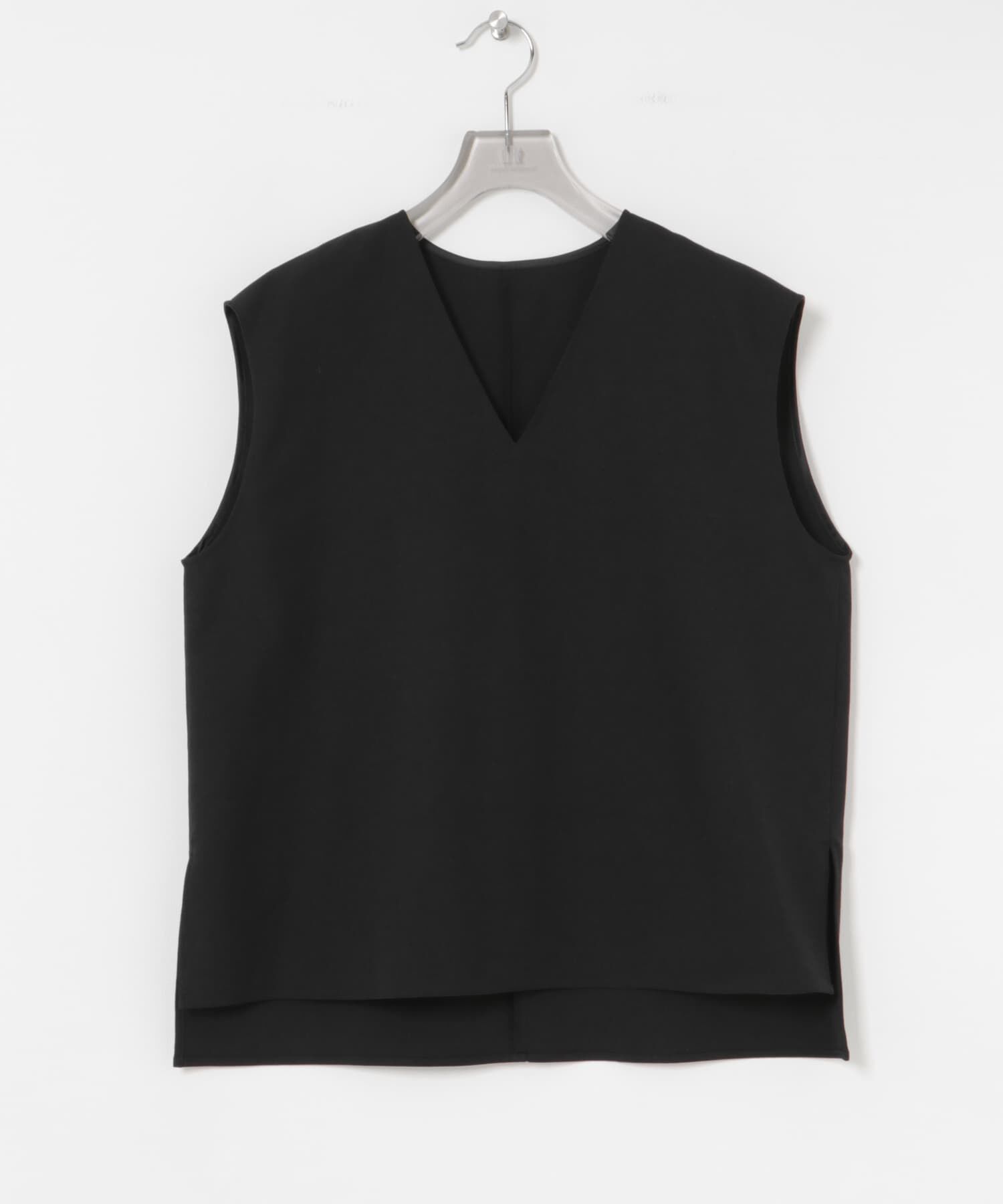 URBAN RESEARCH「リネン混Vネックブラウス」|ベスト・ジレ|