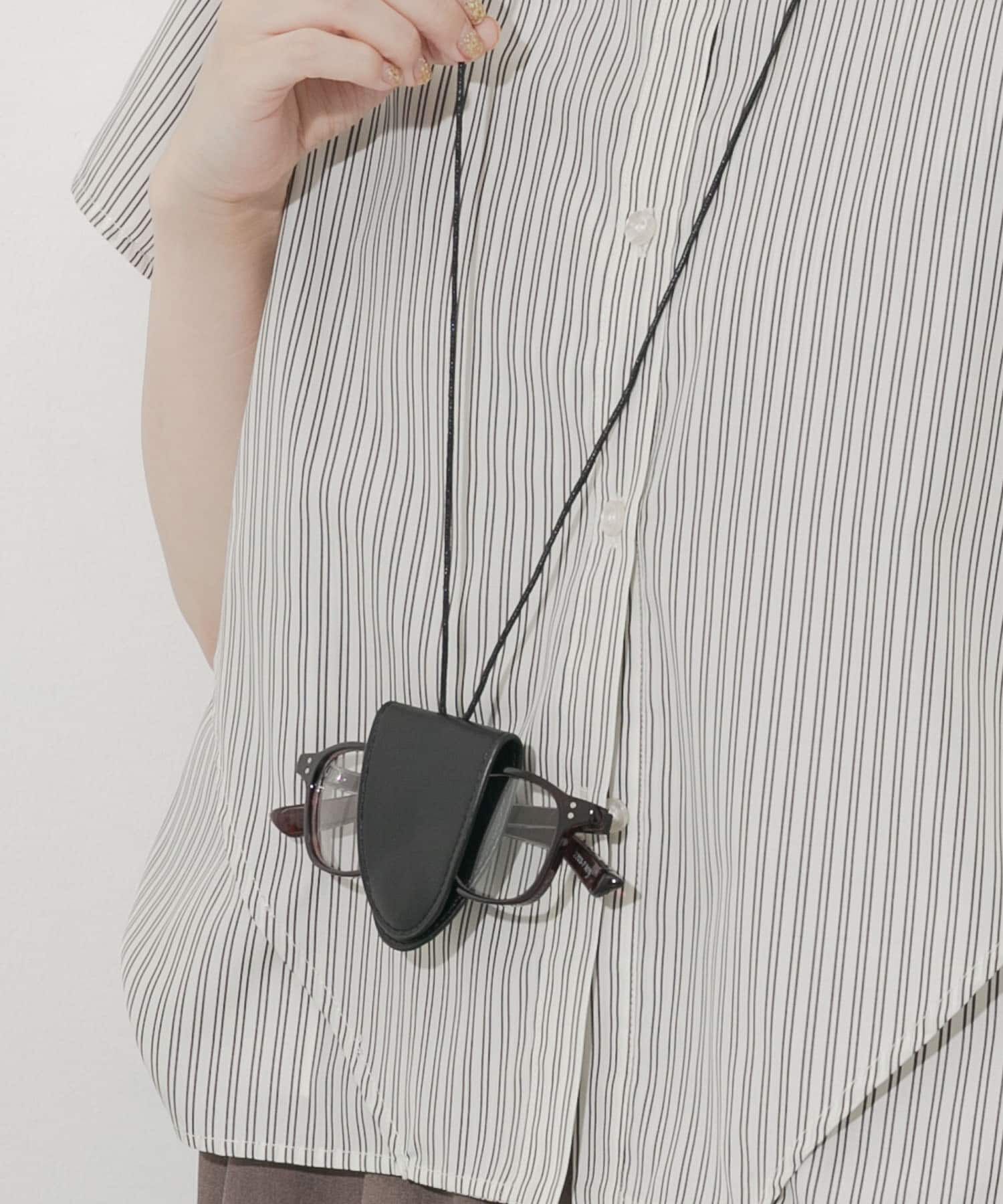 SMELLY「マグネットメガネホルダー」|メガネ|