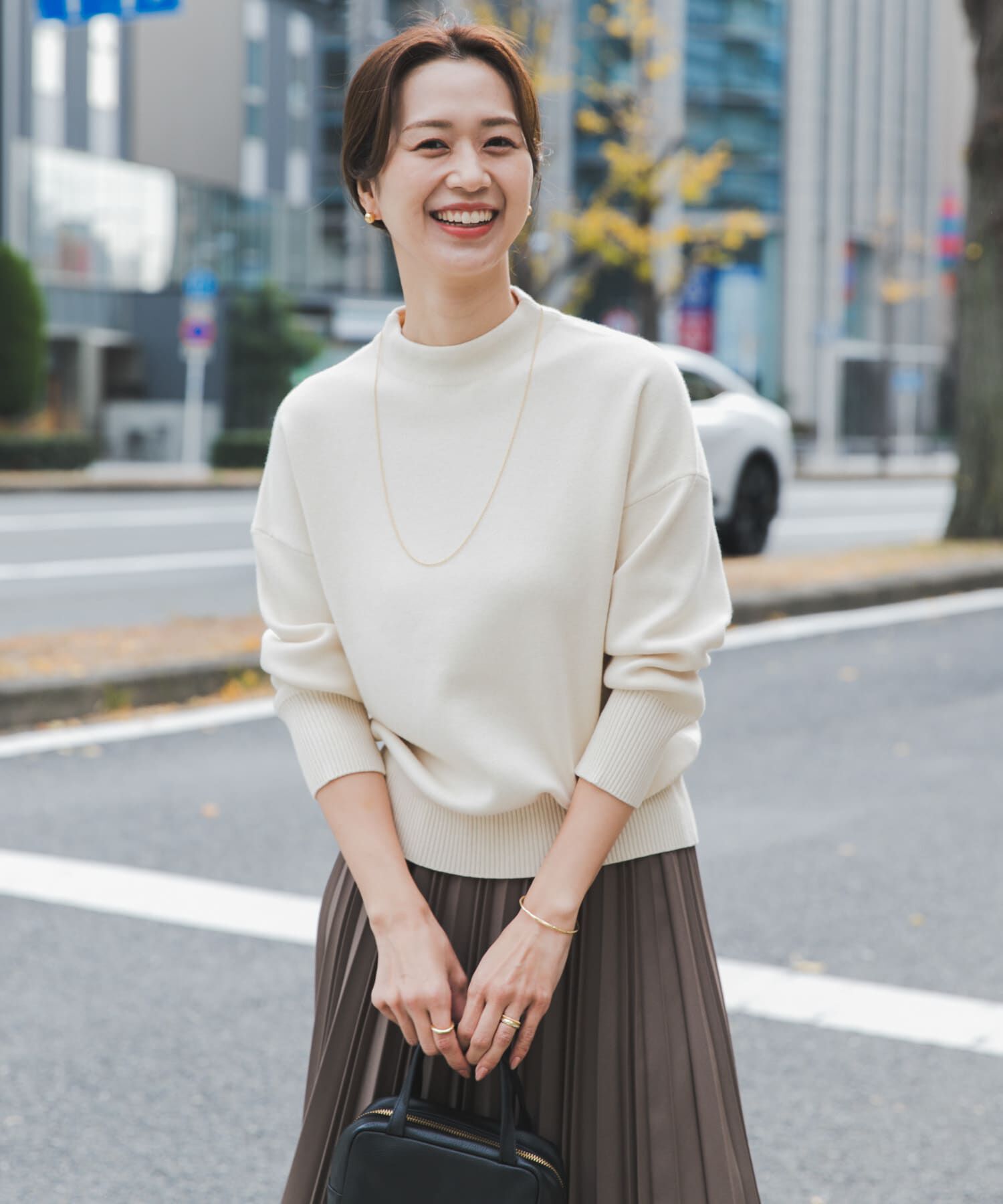 URBAN RESEARCH DOORS「『蓄熱/洗濯可』ボトルネックKNITプルオーバー」|ニット・セーター|アイボリー