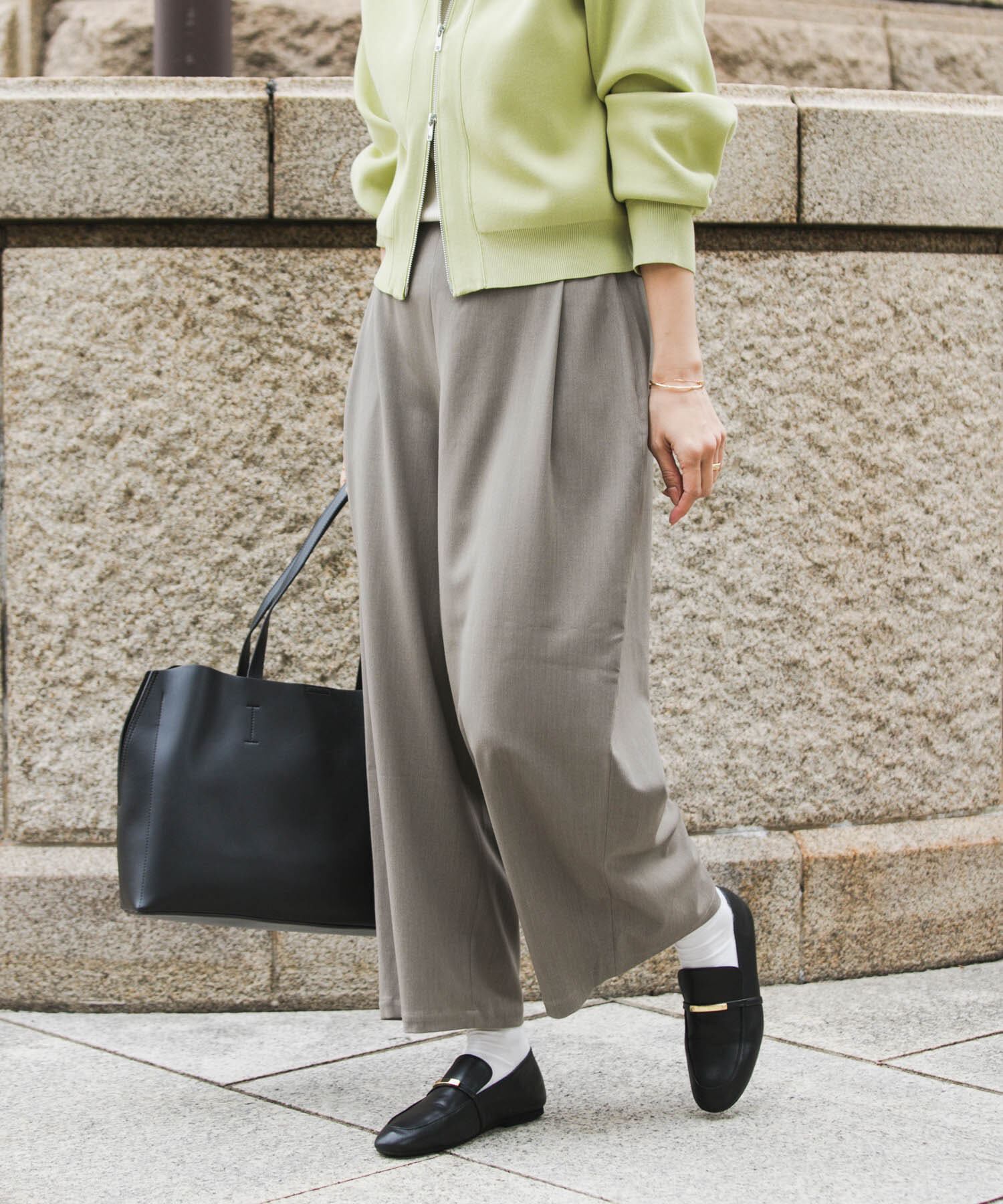 URBAN RESEARCH DOORS「『仁村紗和さん着用』『UR TECH』完声9分丈ワイドパンツ」|その他|