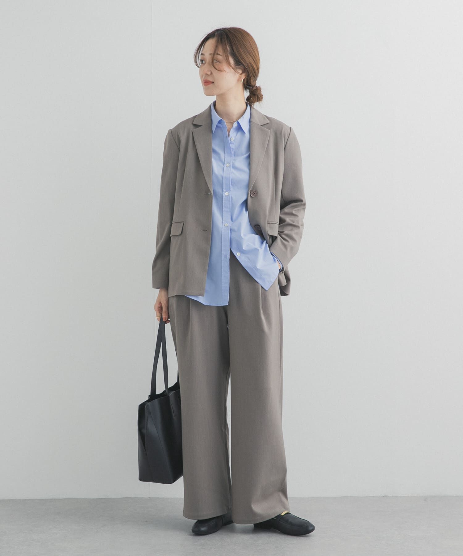 URBAN RESEARCH DOORS「『仁村紗和さん着用』『UR TECH』完声フロントタックイージーパンツ」|その他|