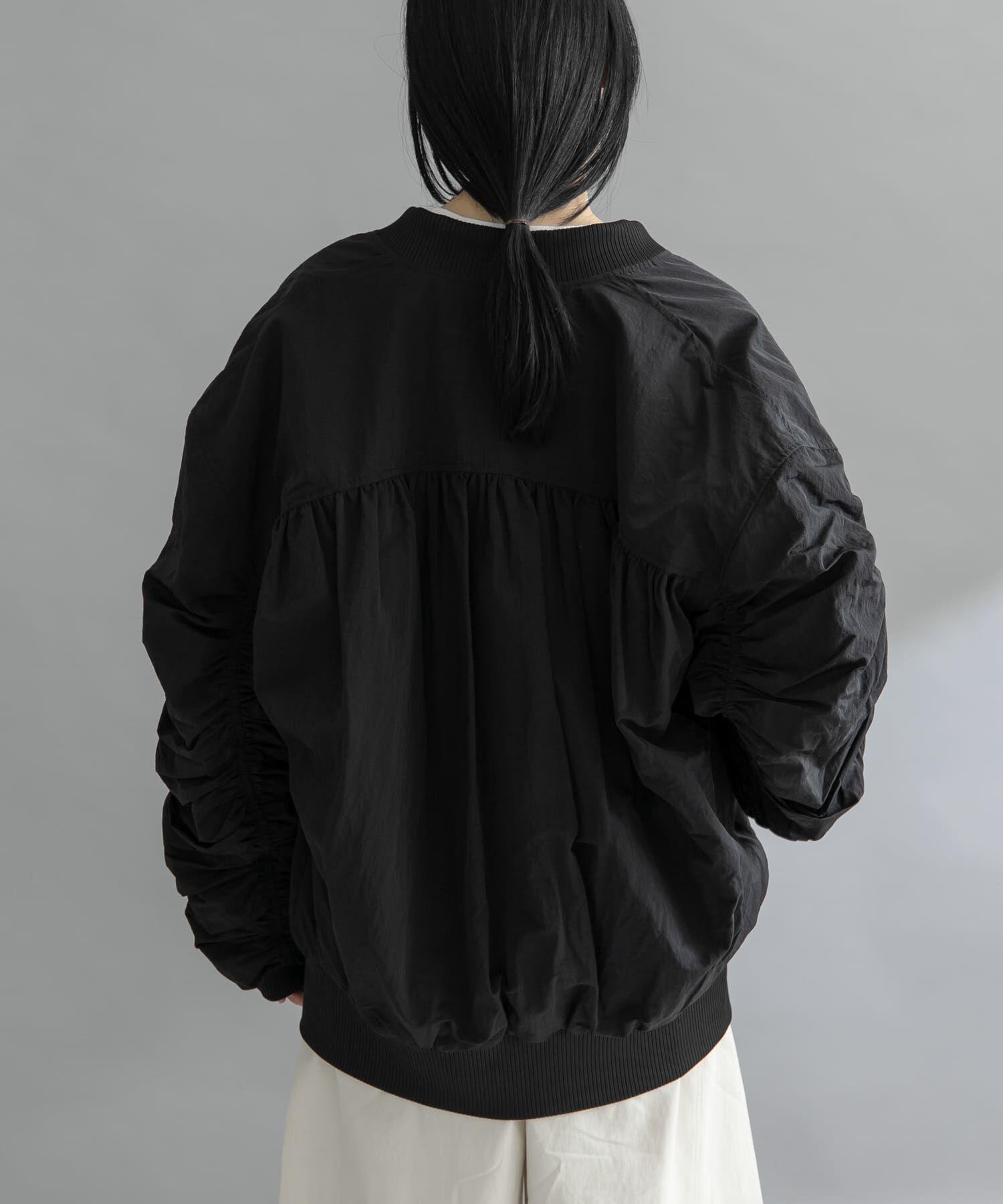  「『WEB/一部店舗限定』BACKシャーリングMA-1」|ノーカラーコート|