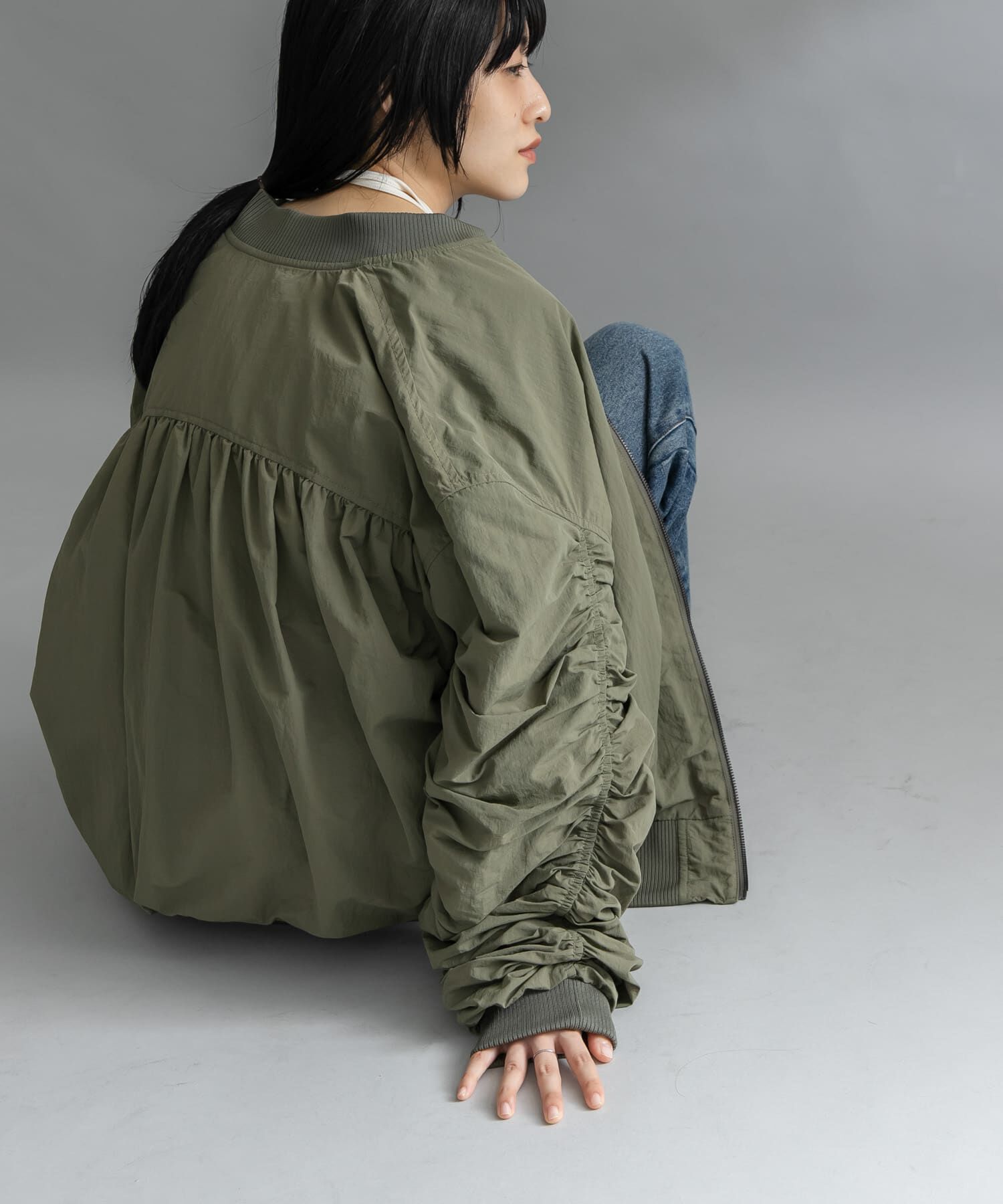  「『WEB/一部店舗限定』BACKシャーリングMA-1」|ノーカラーコート|