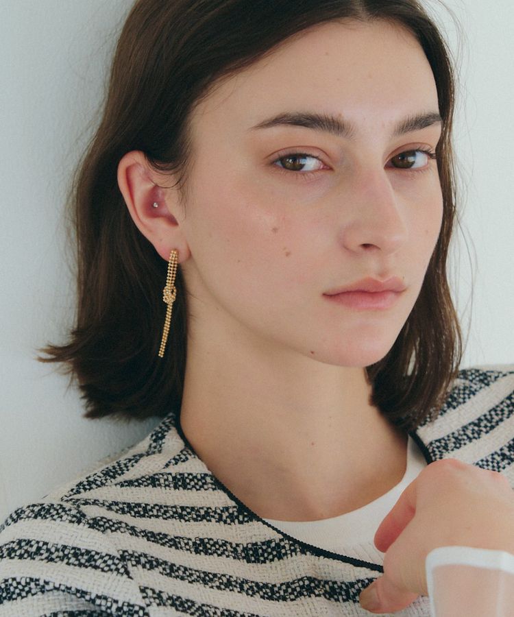 YECCA VECCA「ノットボールチェーンピアス」|ピアス|