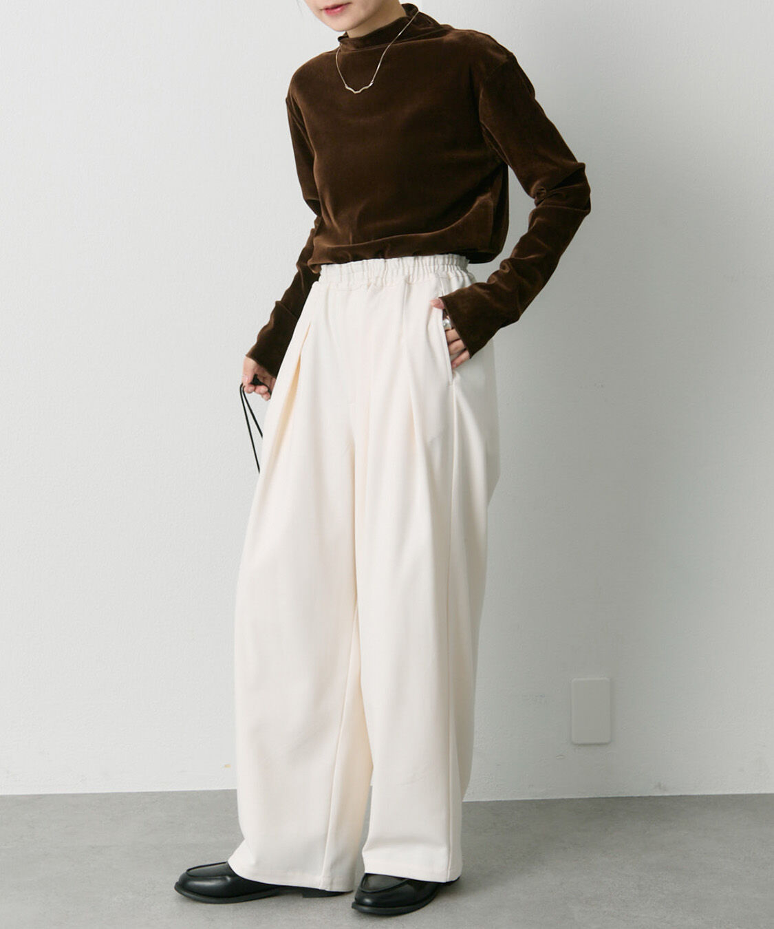  「【新色追加/リバイバル】ナイロンチュールベロアハイネックトップス」|Tシャツ・カットソー|