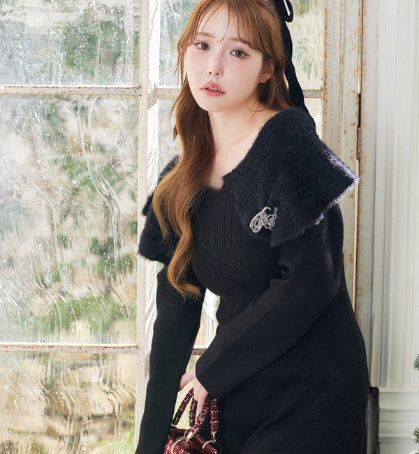  「ブローチ付きニットワンピース」|ワンピース|