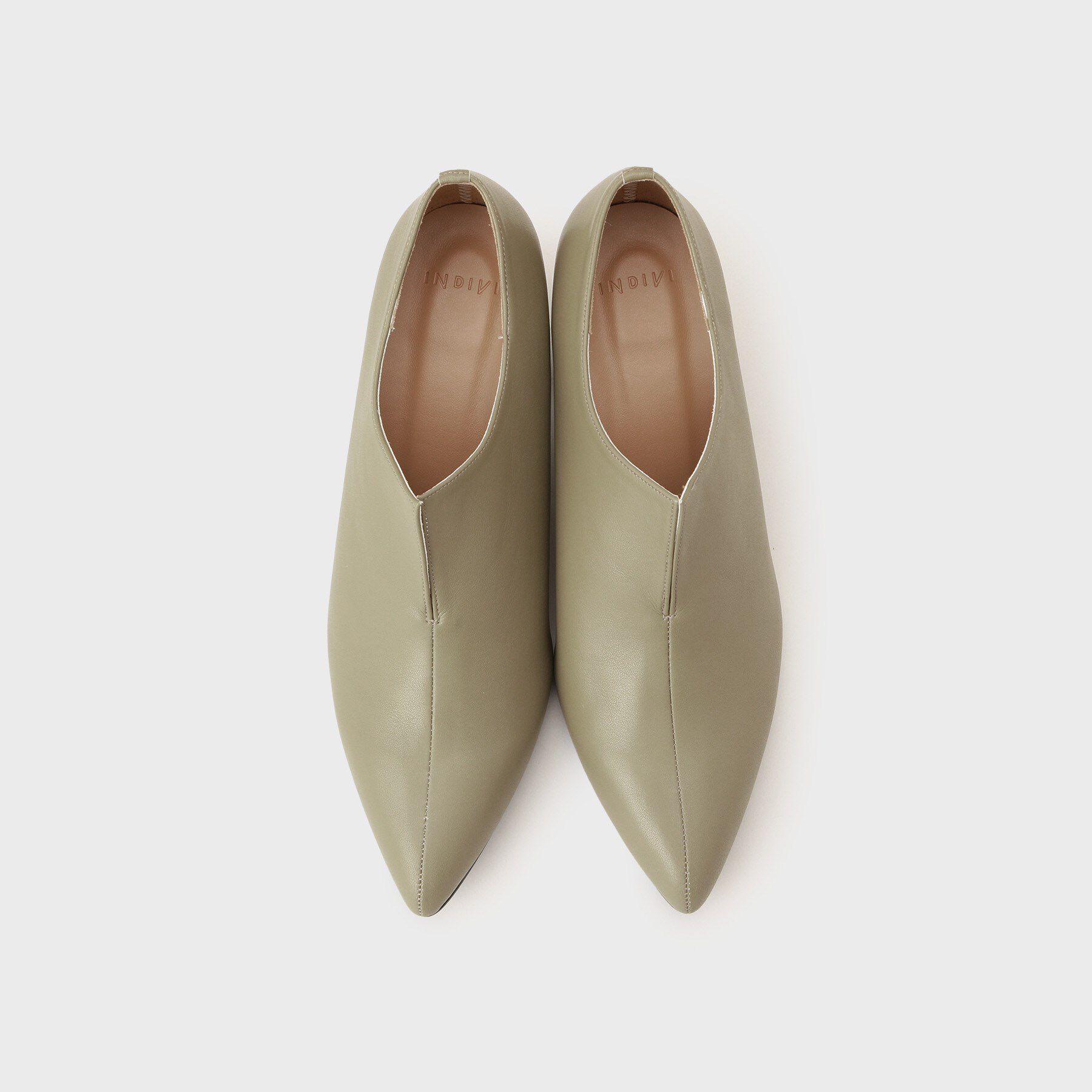 INDIVI「スリットブーティ」|ショートブーツ|