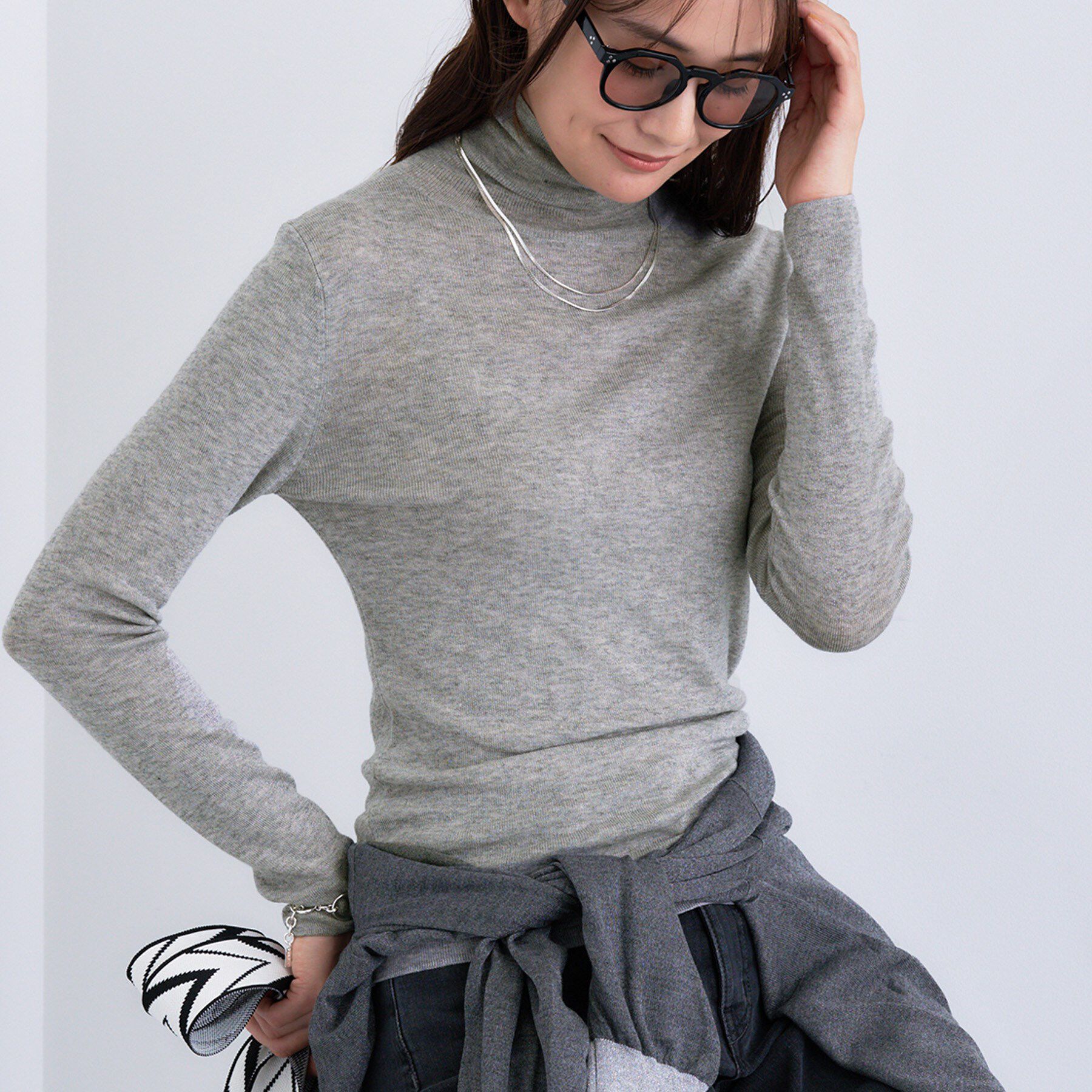 INDIVI「【洗える／薄手／ラメ】シアーラメニット」|ニット・セーター|グレー(412)