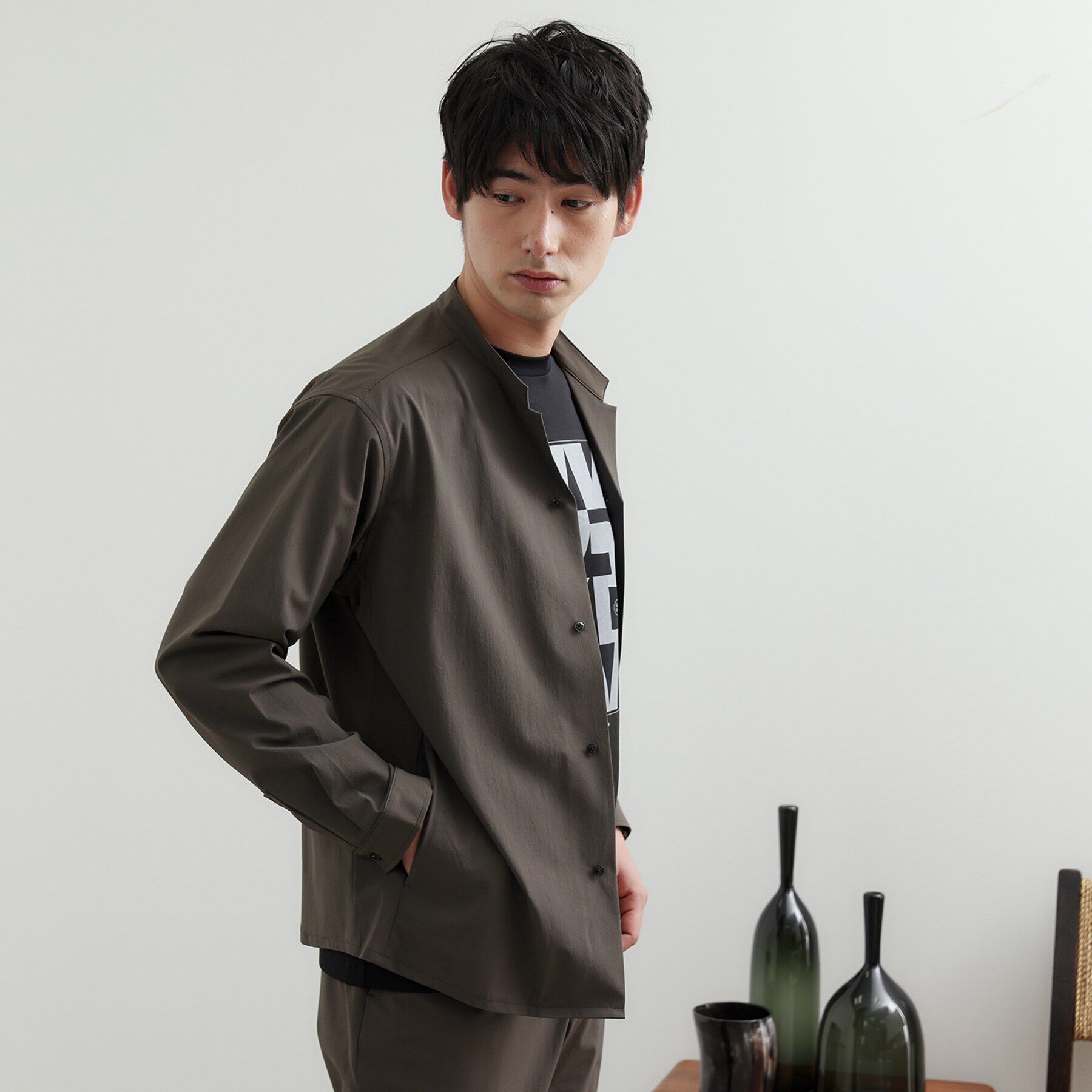 TAKEO KIKUCHI「【軽羽織】ハイストレッチ オープンバンドカラー シャツ」|シャツ・ブラウス|