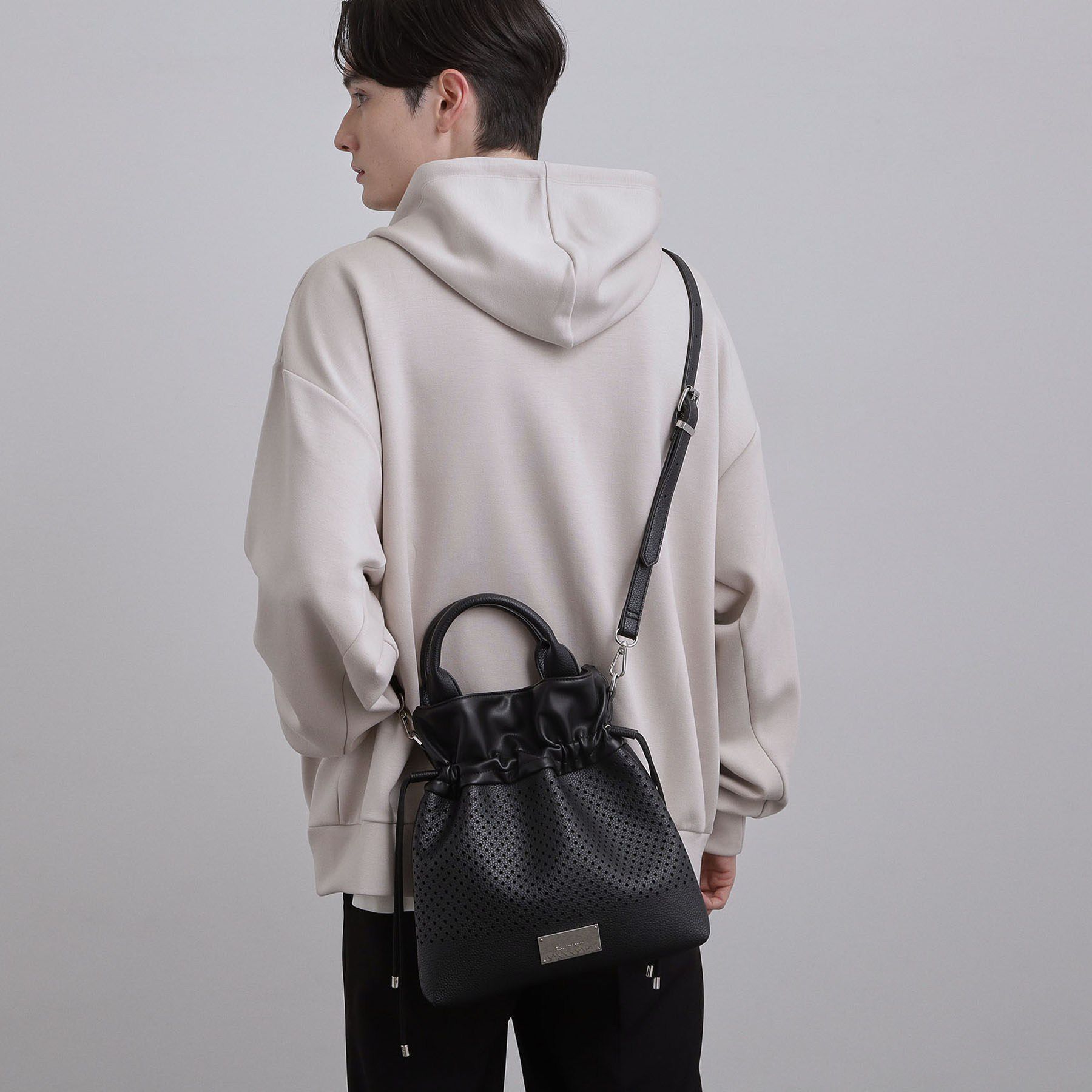 tk.TAKEO KIKUCHI「【2WAY】パンチングドロストバッグ」|ショルダー・メッセンジャー|